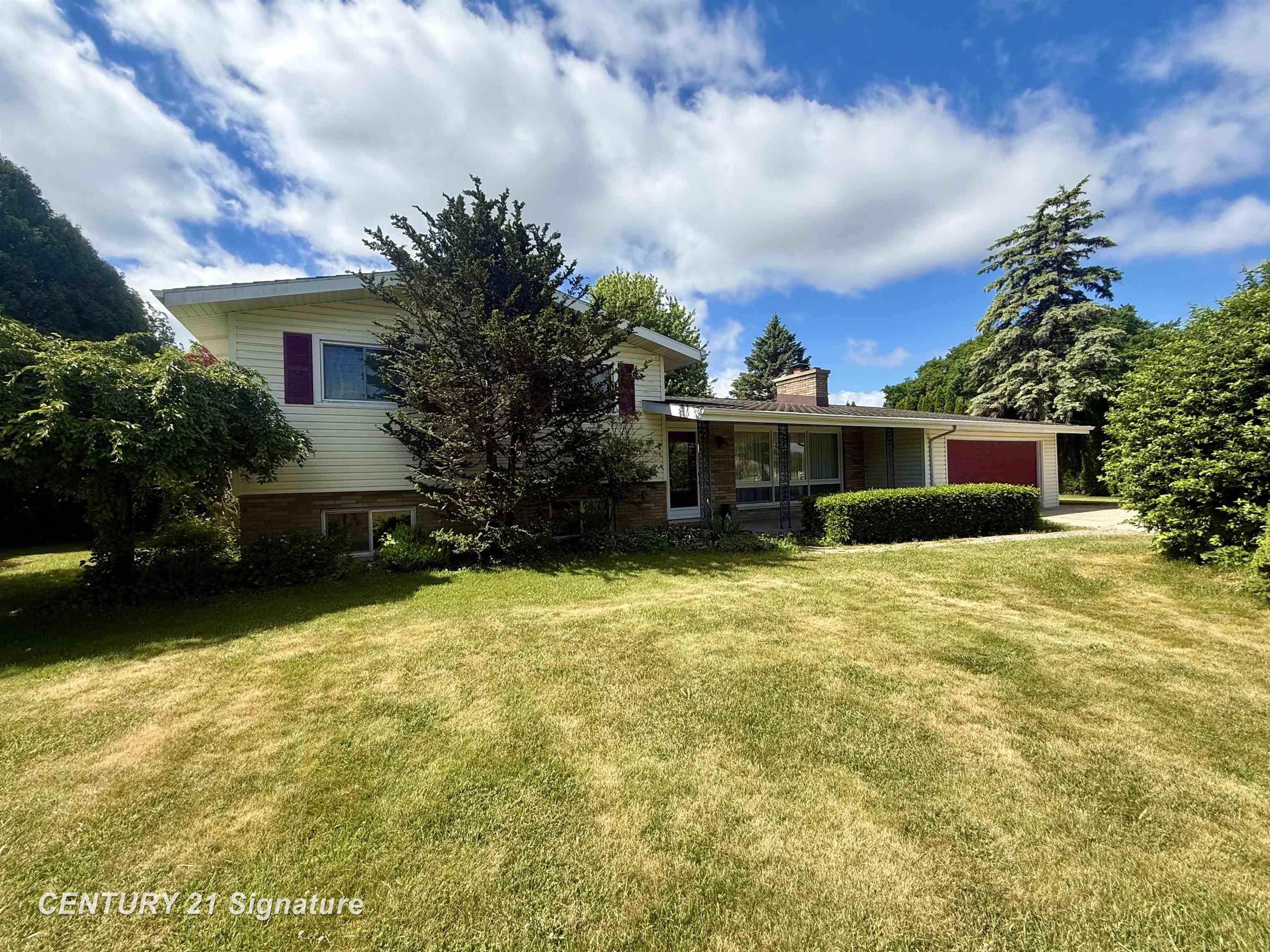 6641 Pierce Road Property Photo 1