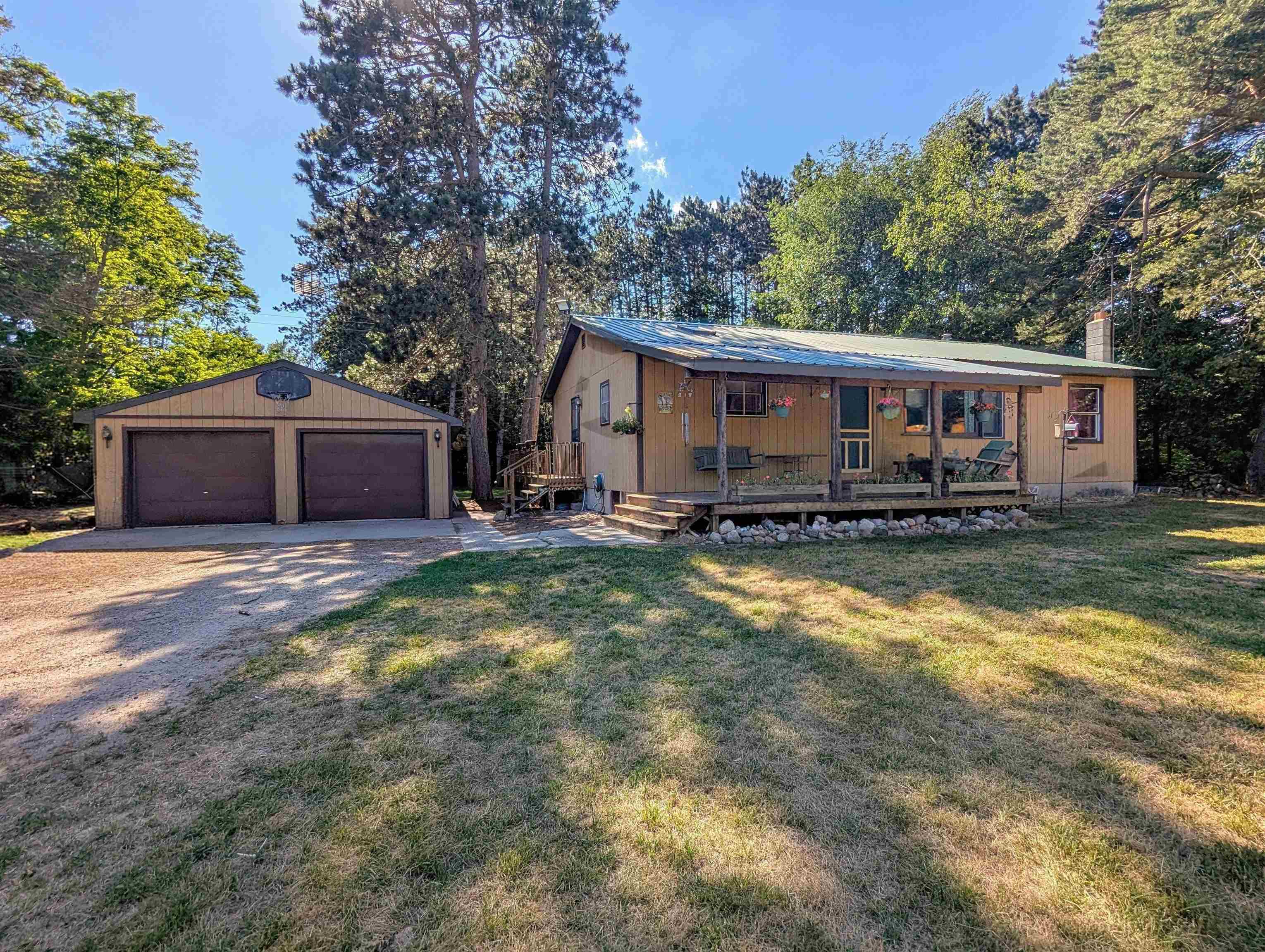 2248 Vickory Road Property Photo 1