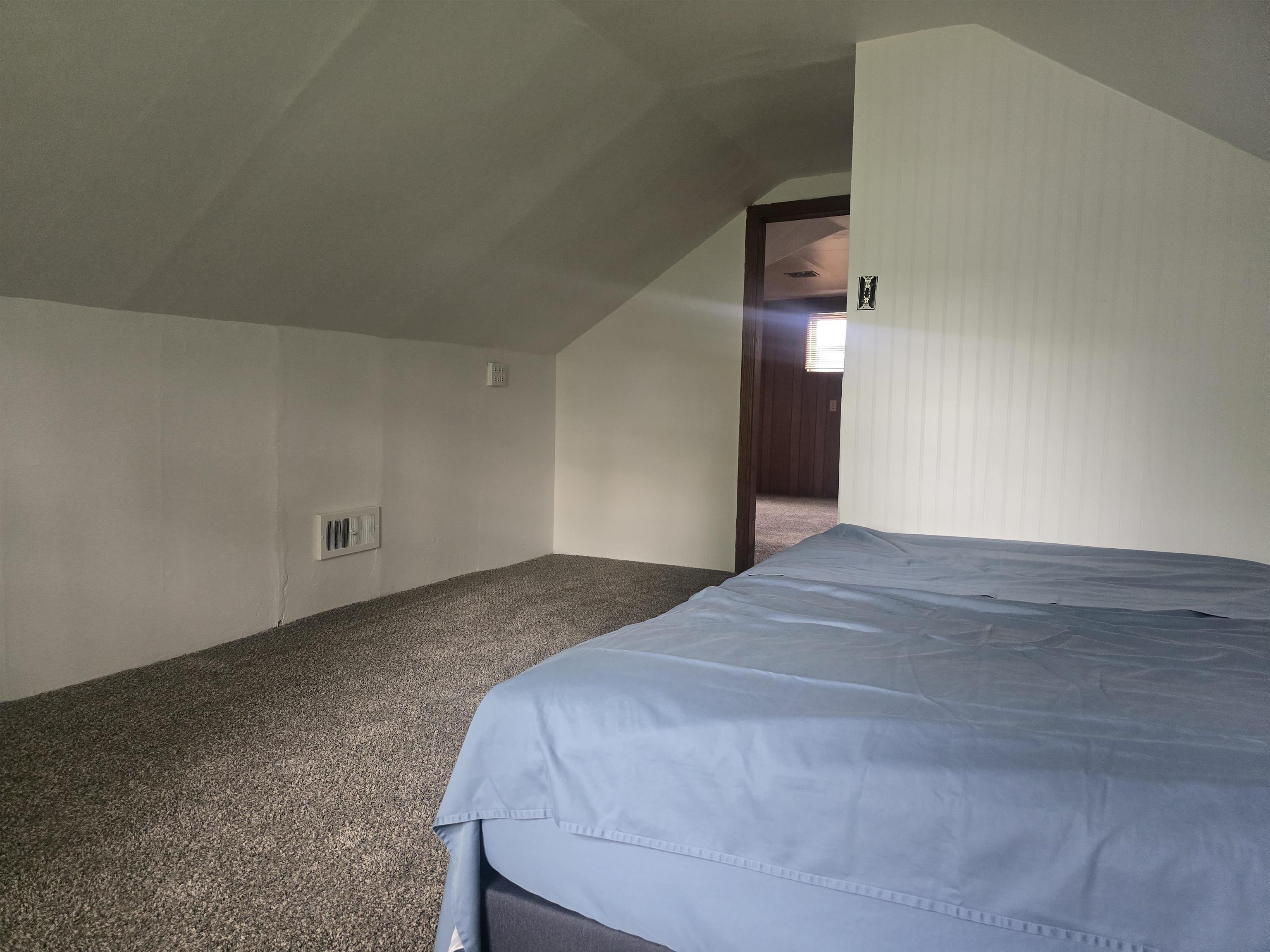 2066 E Bristol Road Property Photo 10