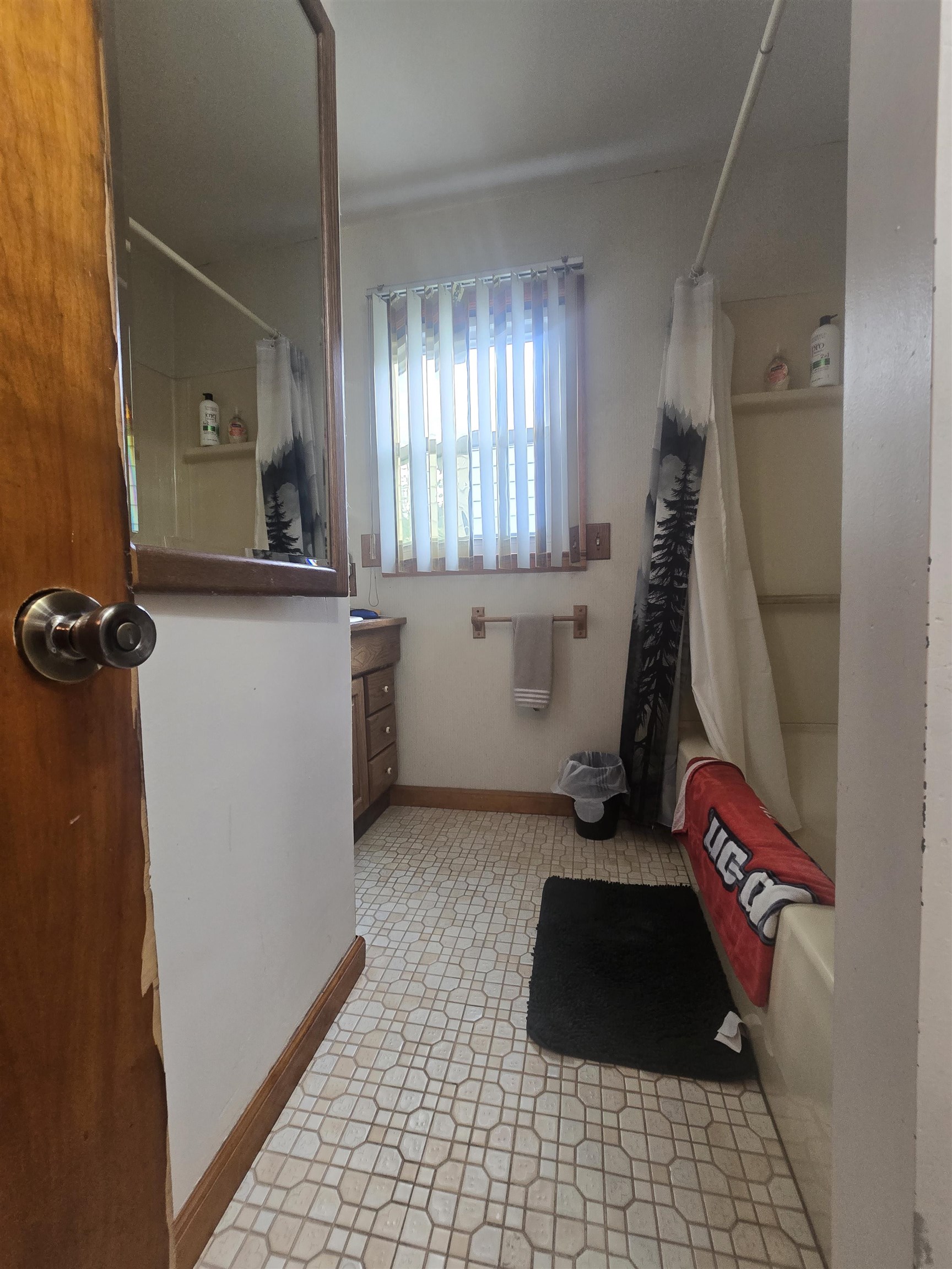 2066 E Bristol Road Property Photo 14