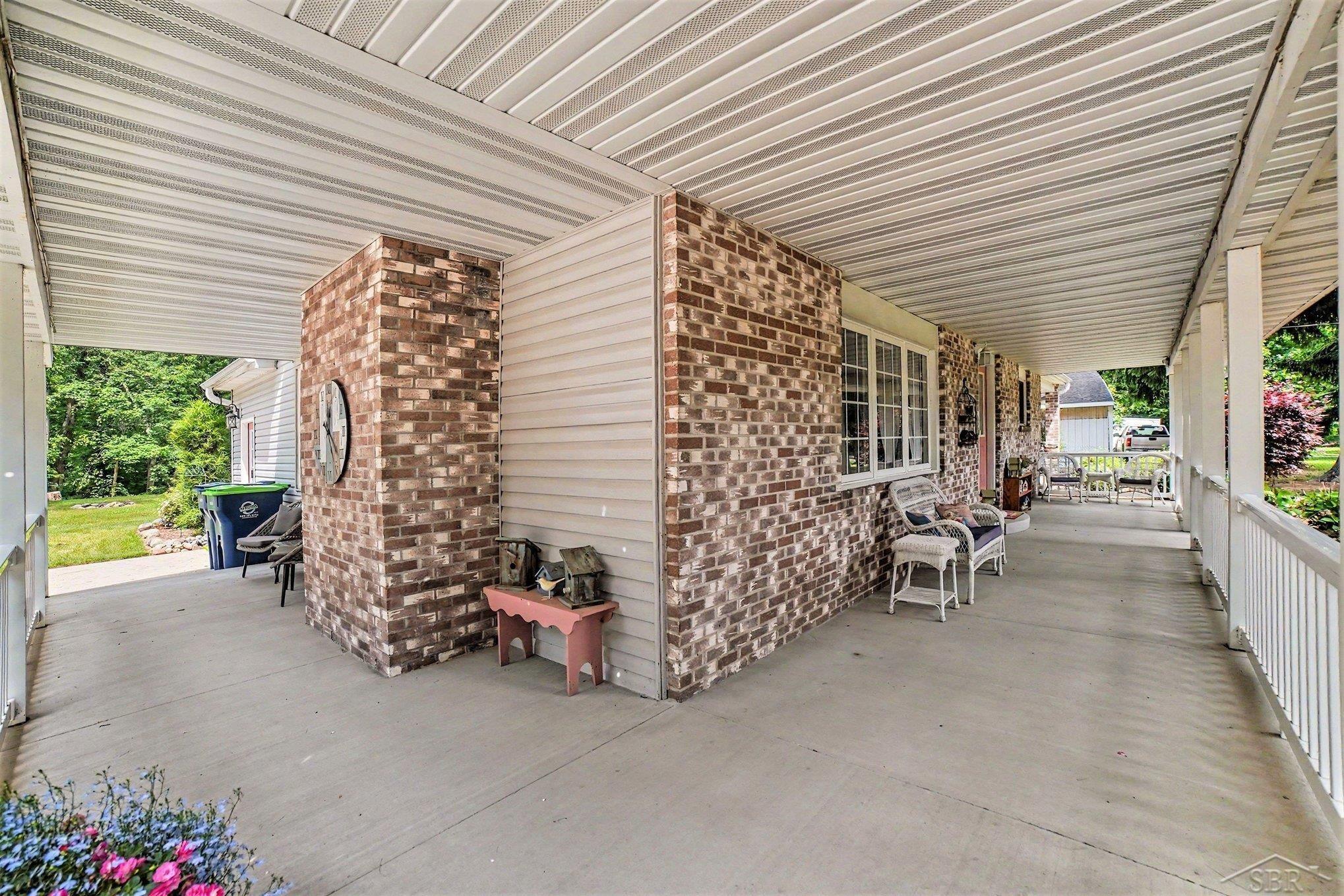 3850 S Fenmore Road Property Photo 5