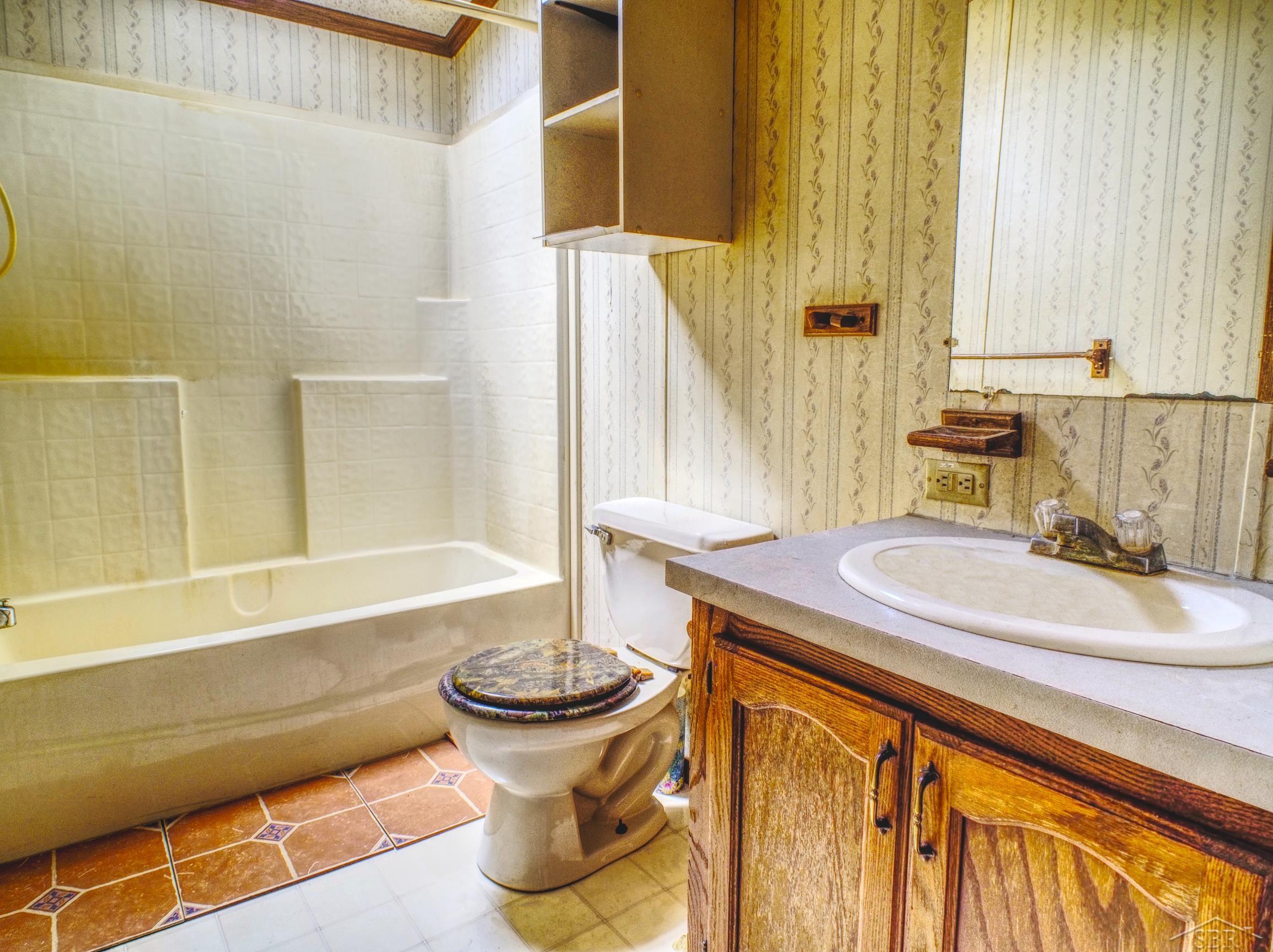 1128 Rashelle Drive Property Photo 8