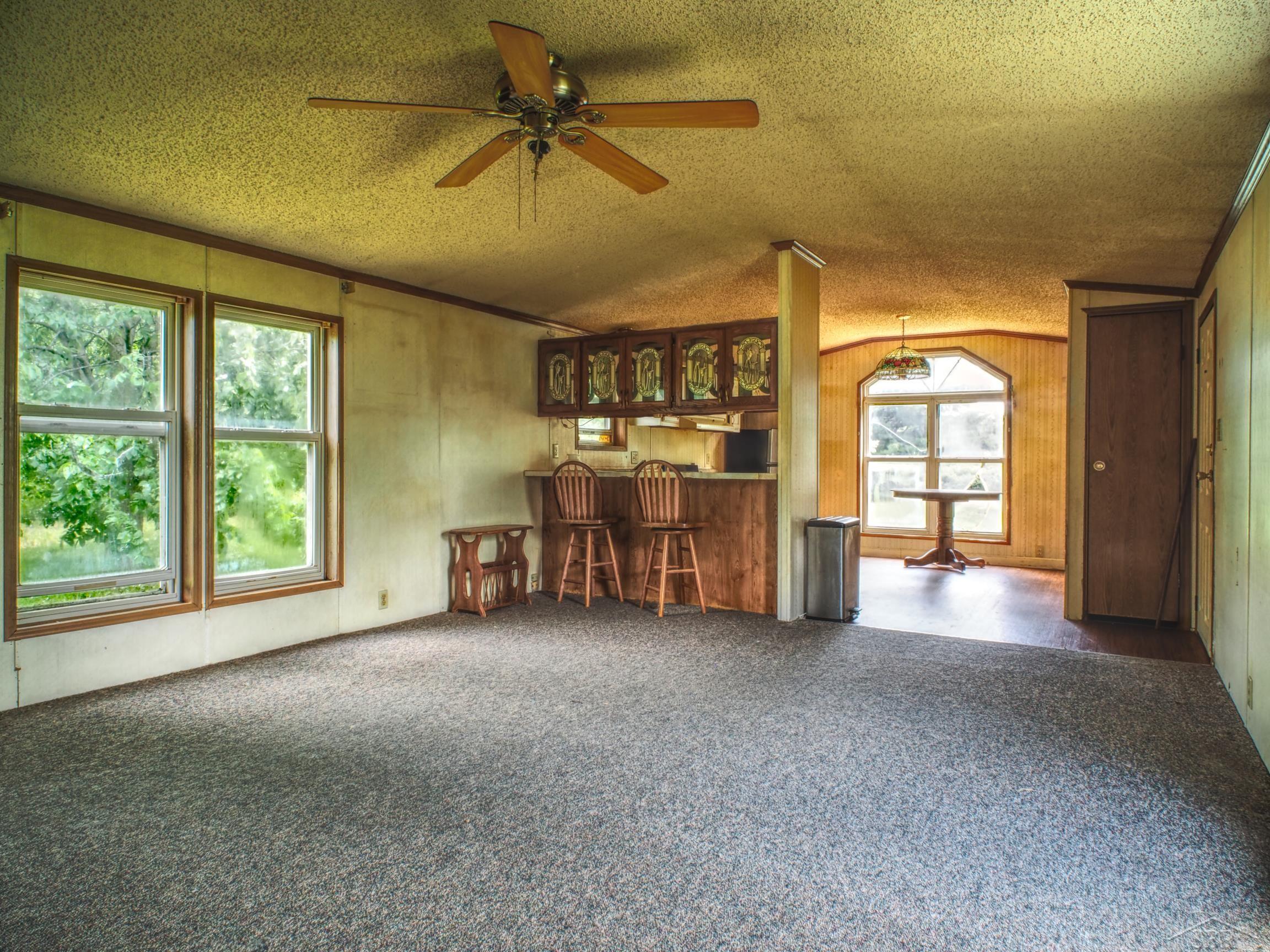 1128 Rashelle Drive Property Photo 9