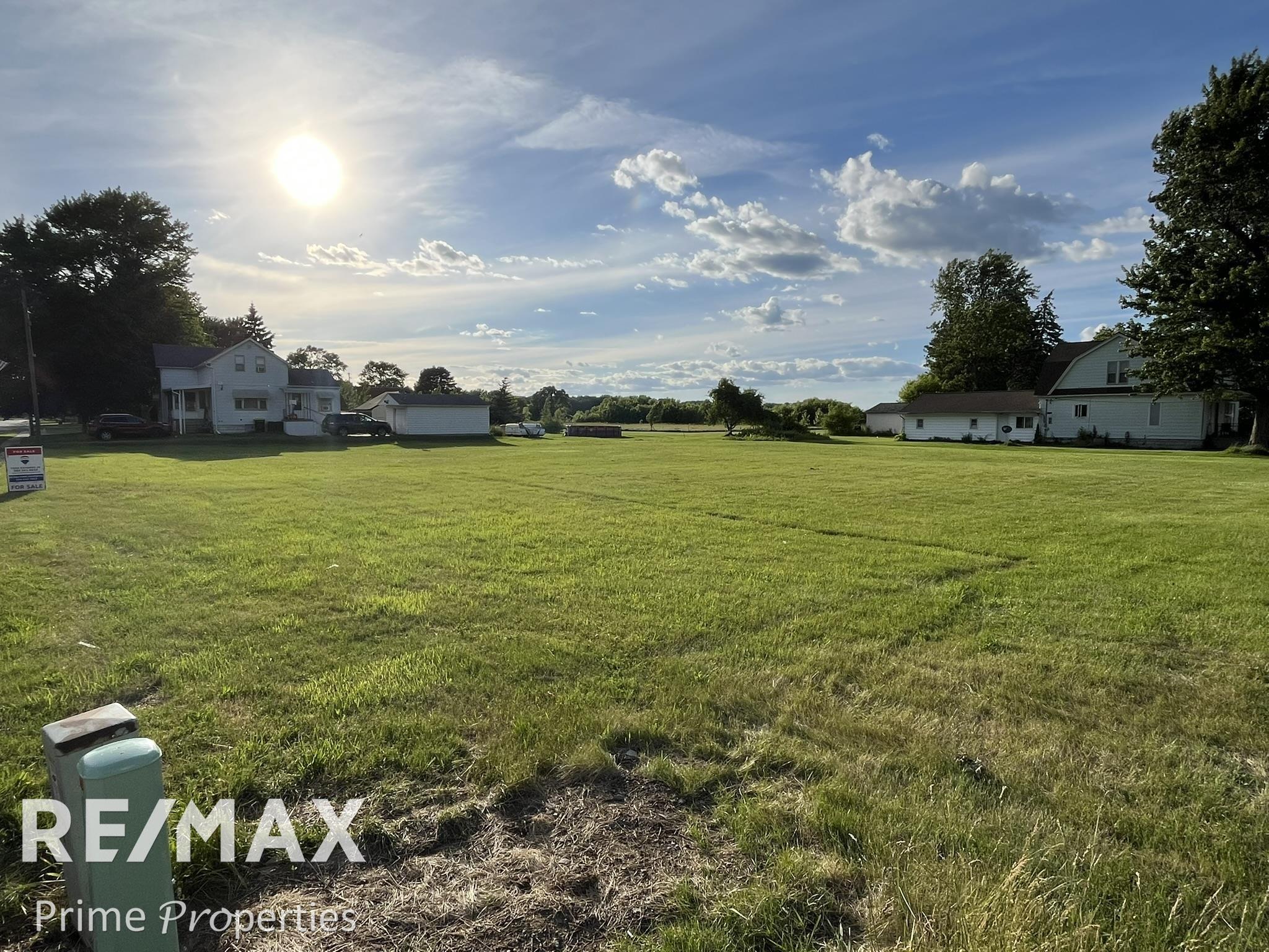 00 Madajski Road Property Photo 3