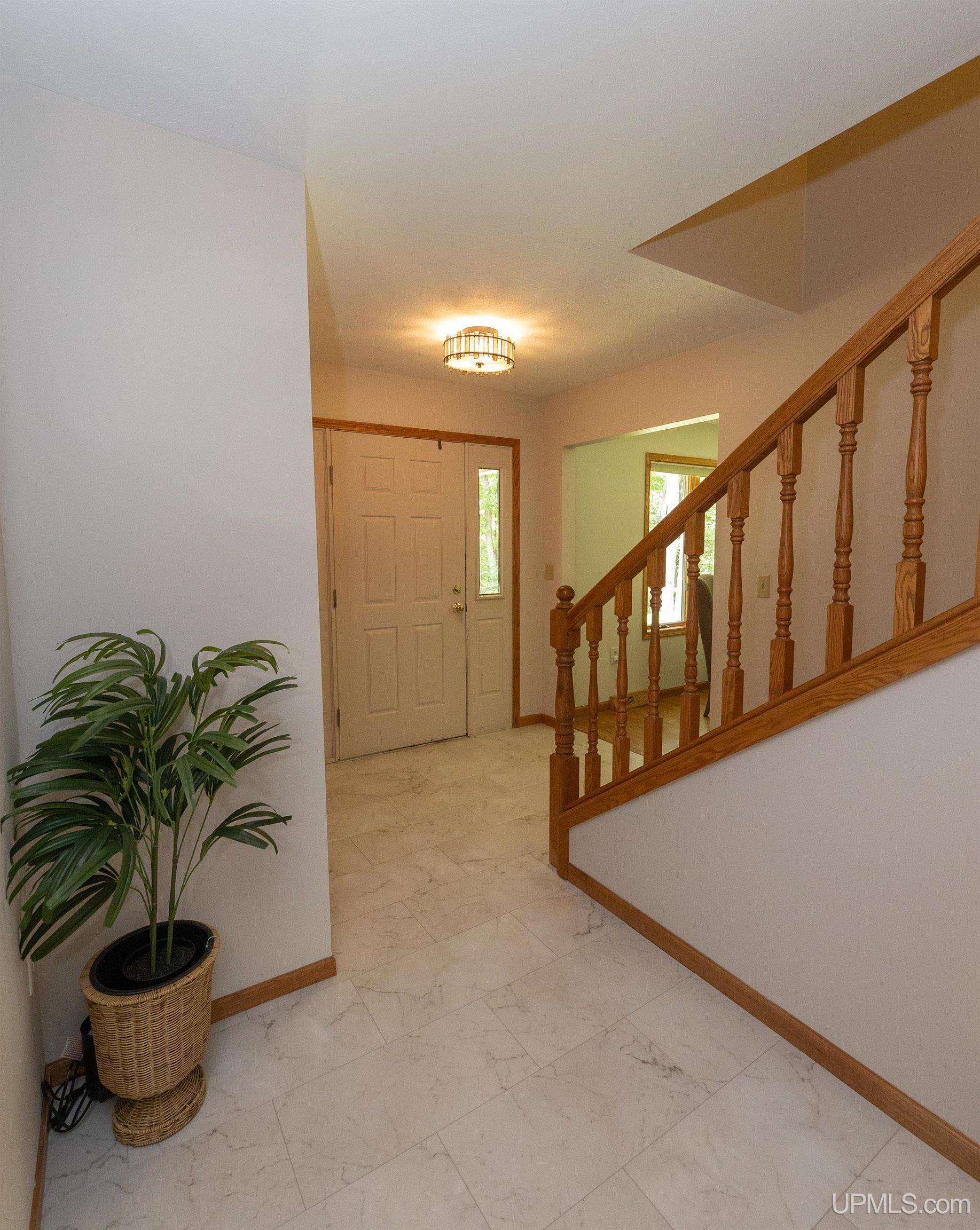 935 W Orianna Drive Property Photo 5