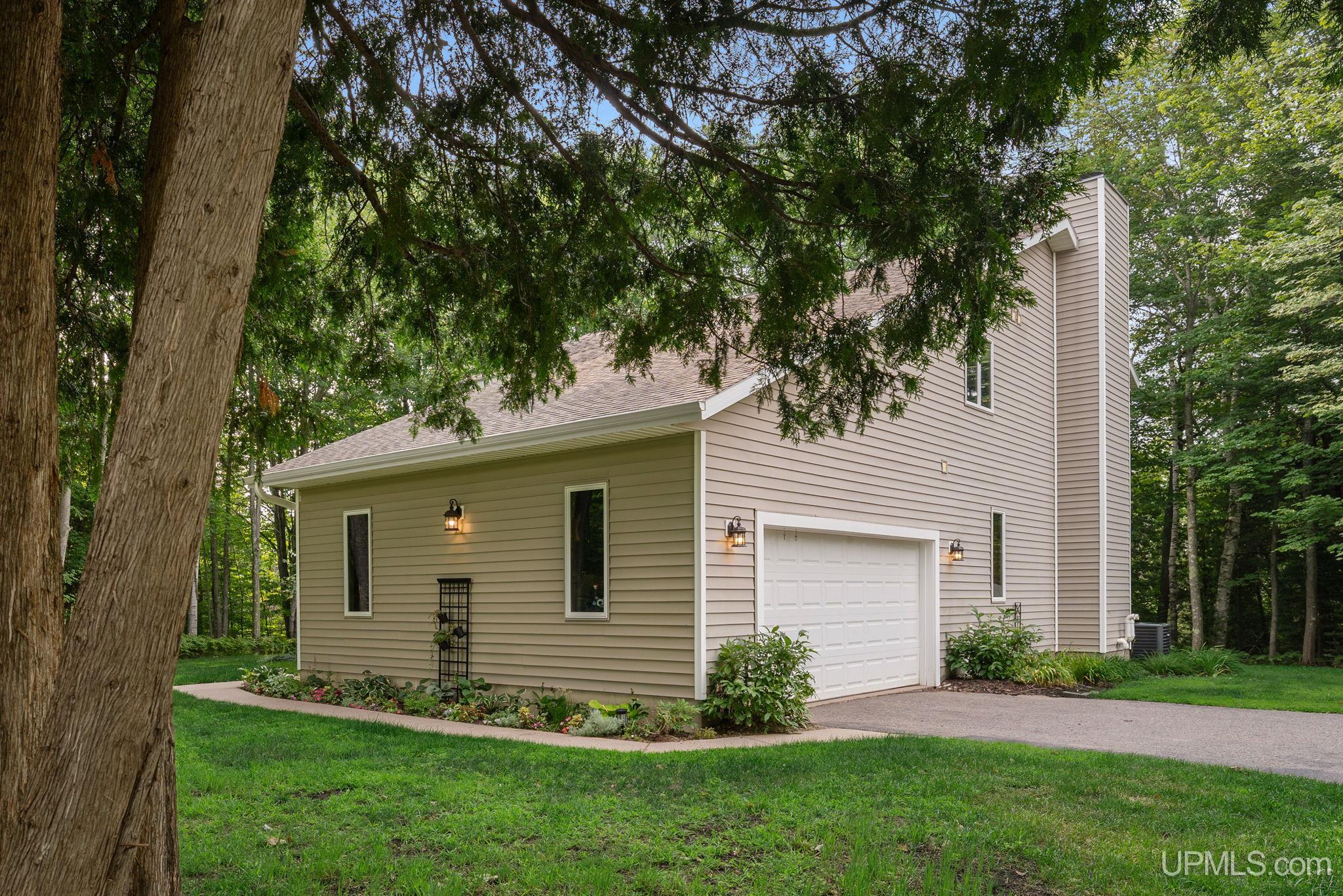 935 W Orianna Drive Property Photo 96