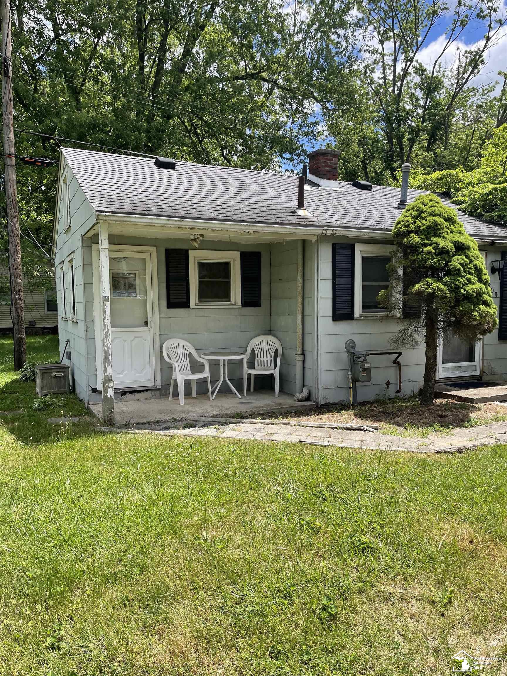 809 Pipis Drive Property Photo 1