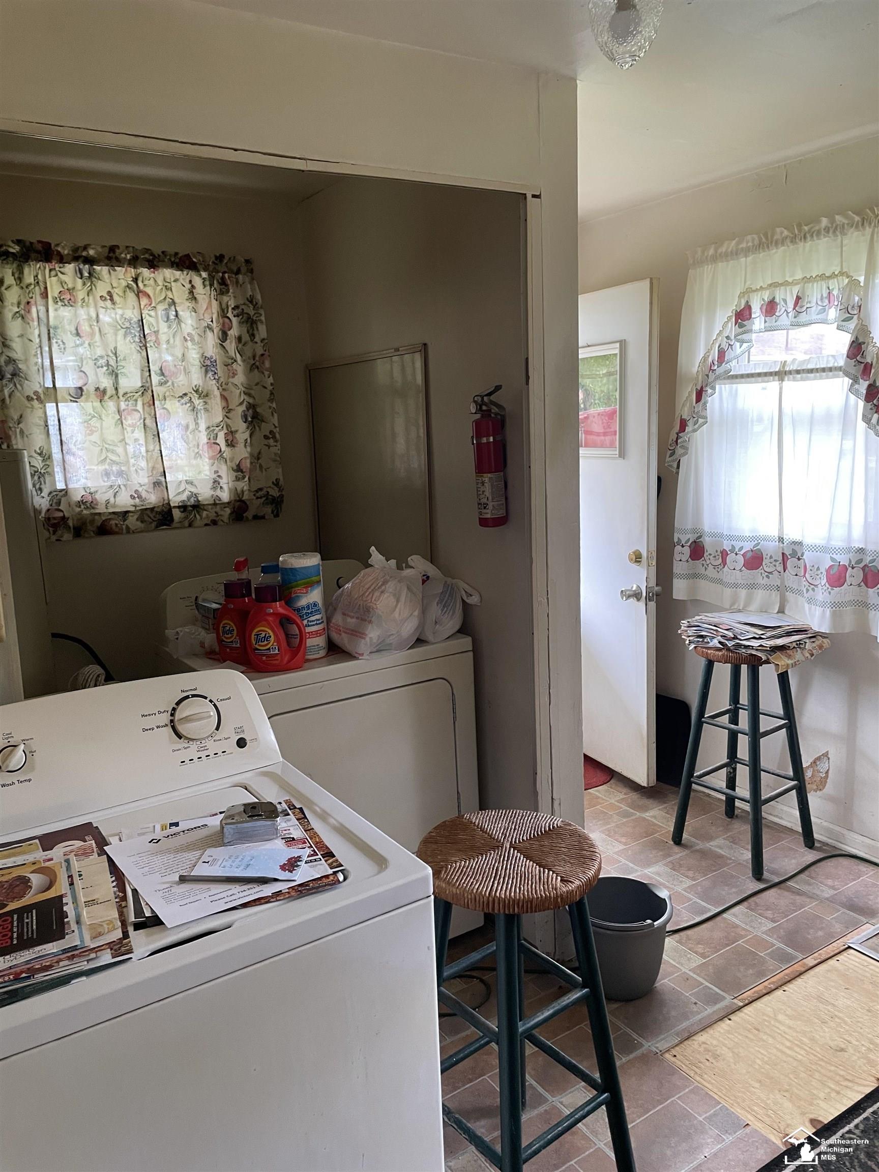 809 Pipis Drive Property Photo 3