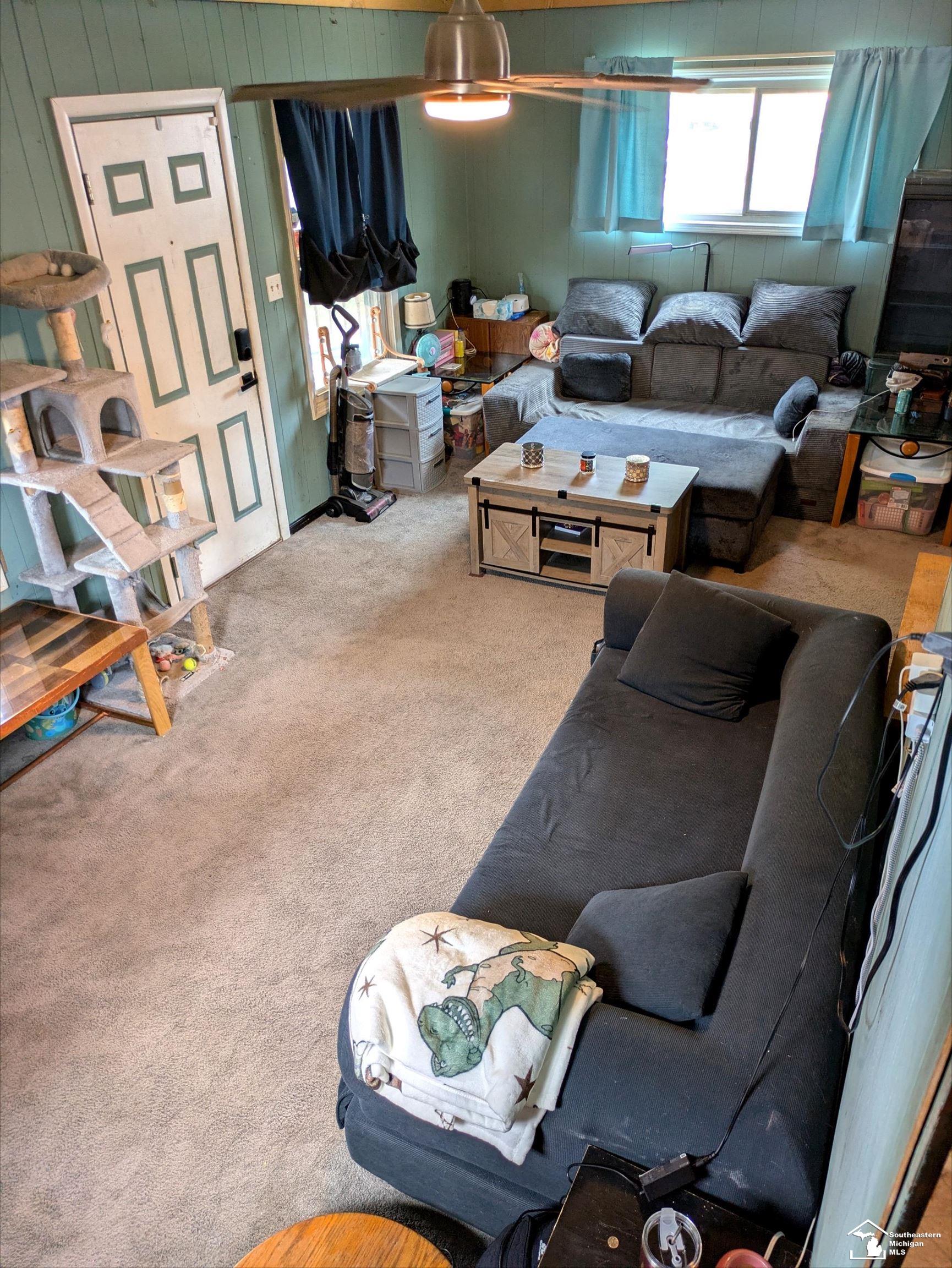 857 Plum Street Property Photo 3