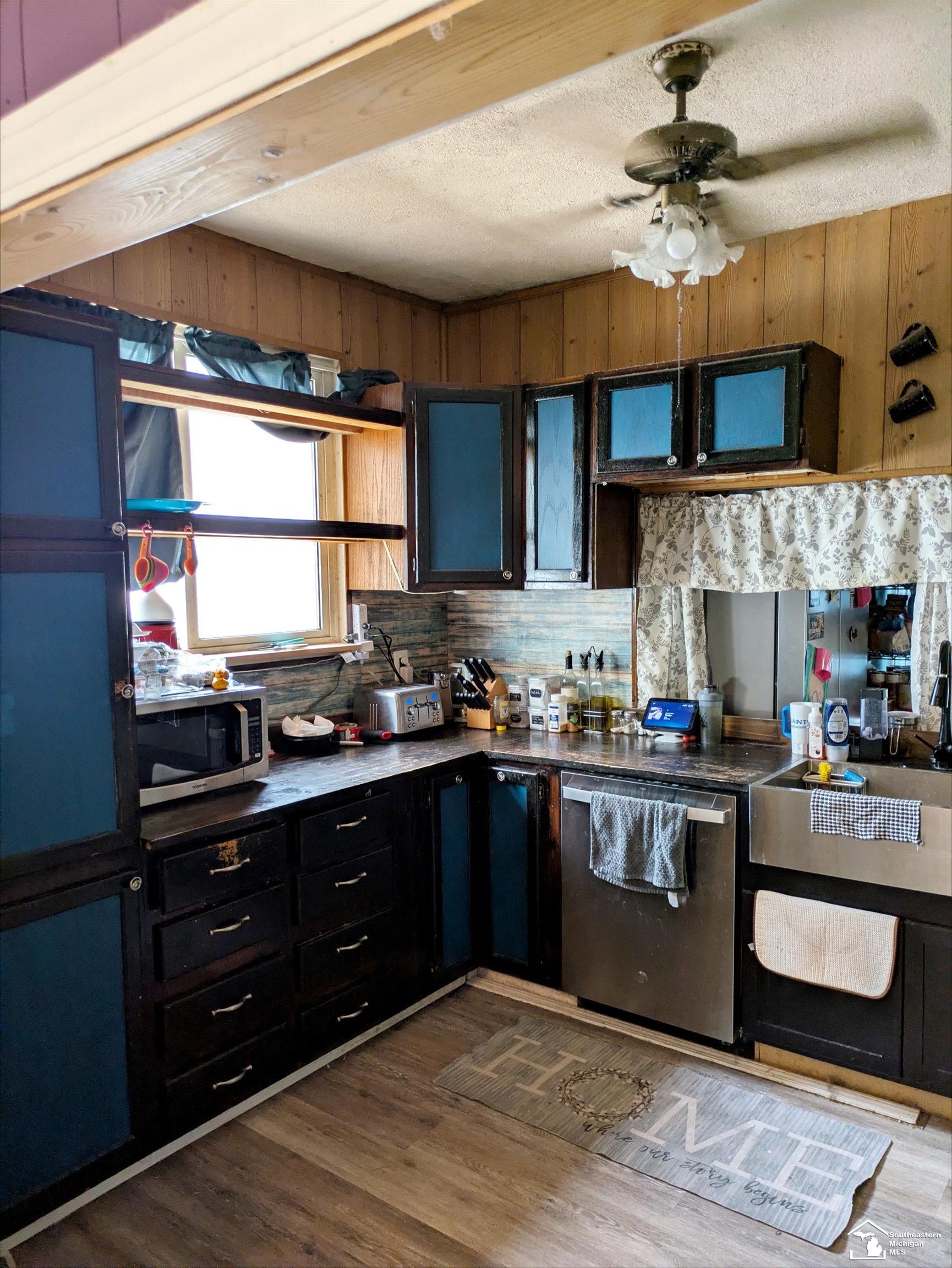 857 Plum Street Property Photo 7