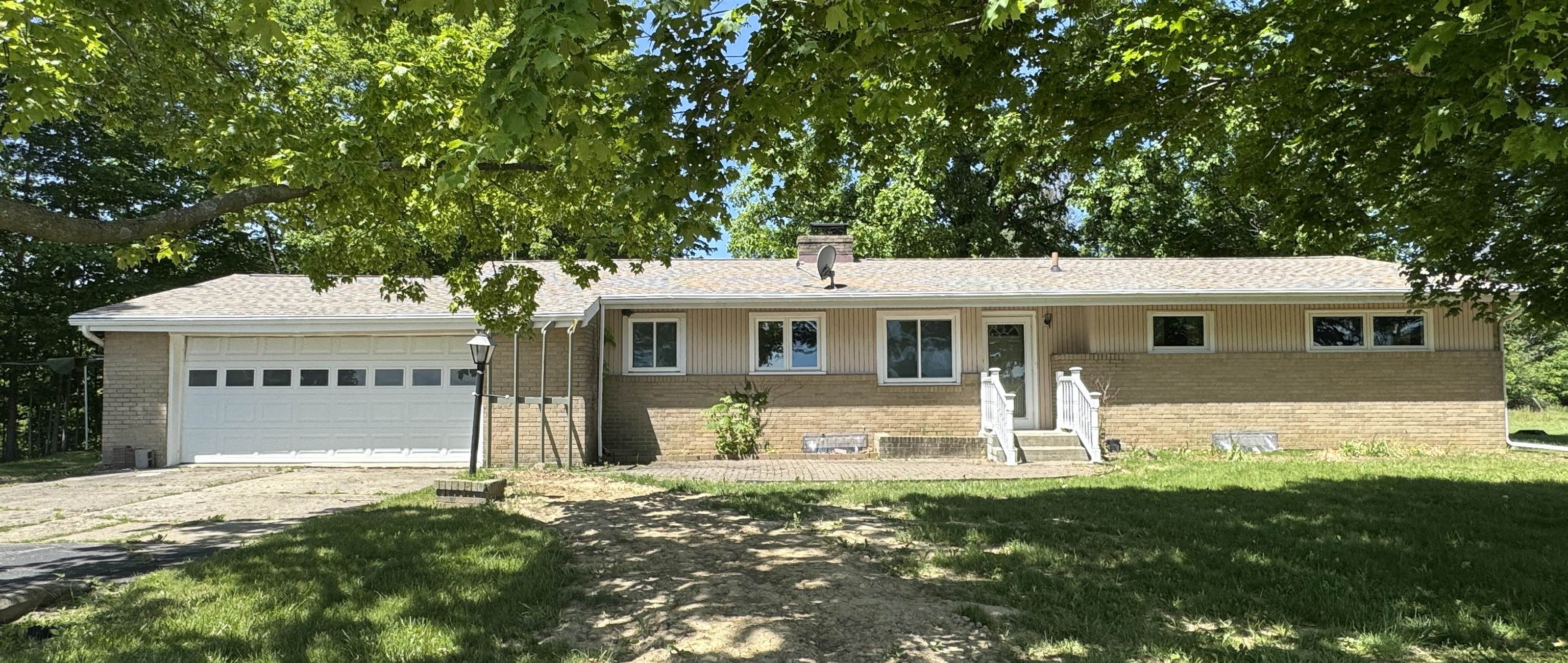 4501 N New Lothrop Road Property Photo 1
