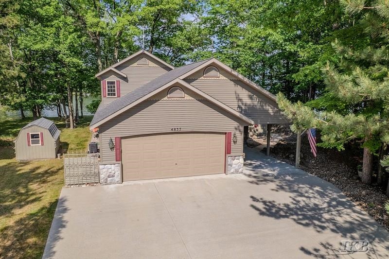 4837 Buxton Court Property Photo 4