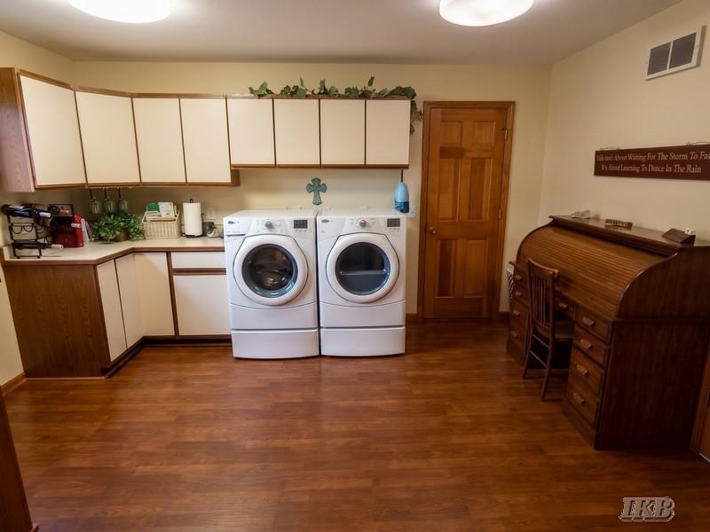 4837 Buxton Court Property Photo 28