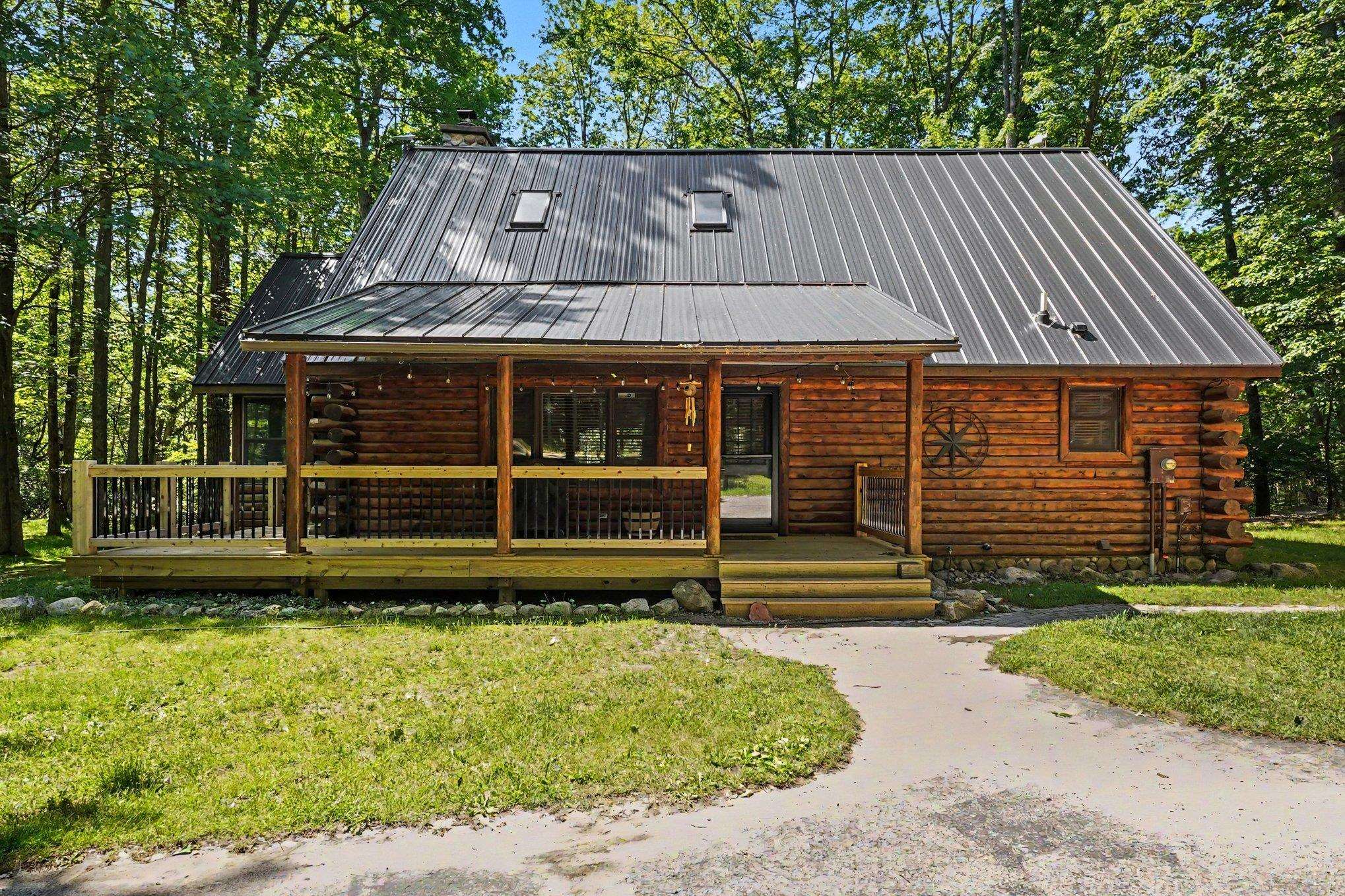 4882 White Birch Lane Property Photo 1