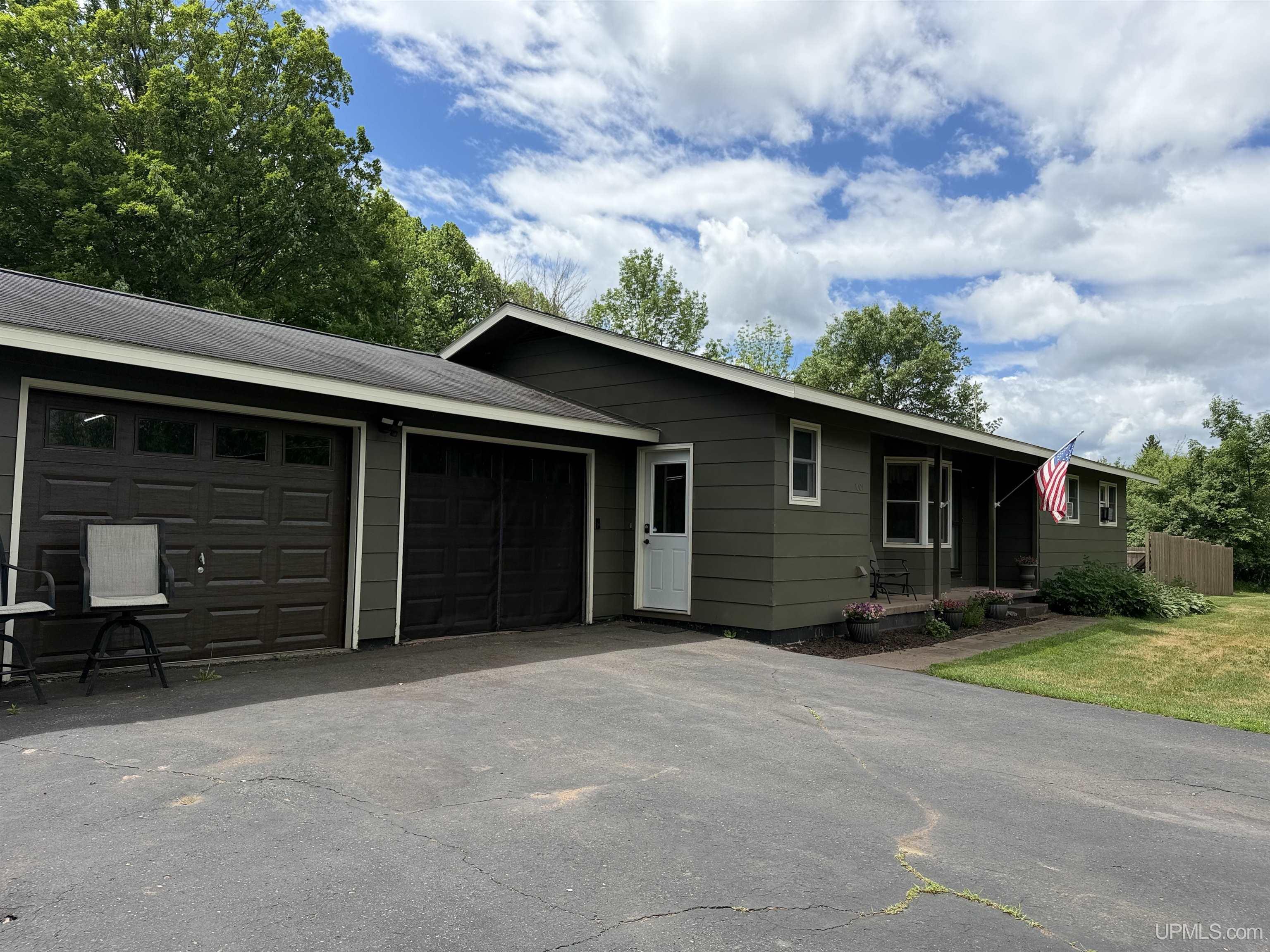 1001 Tilden Road Property Photo 1