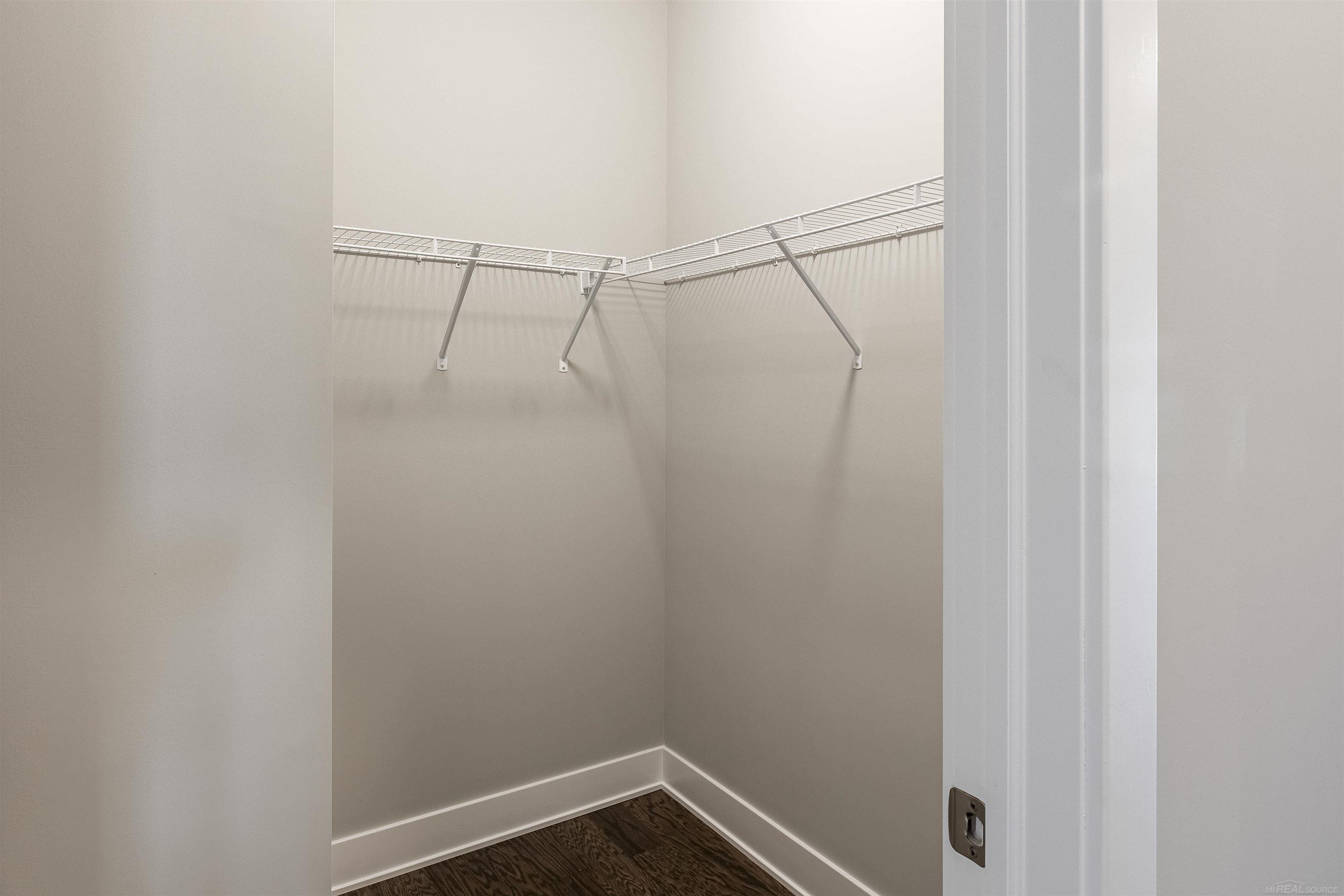 48937 Bartlet Drive Property Photo 11
