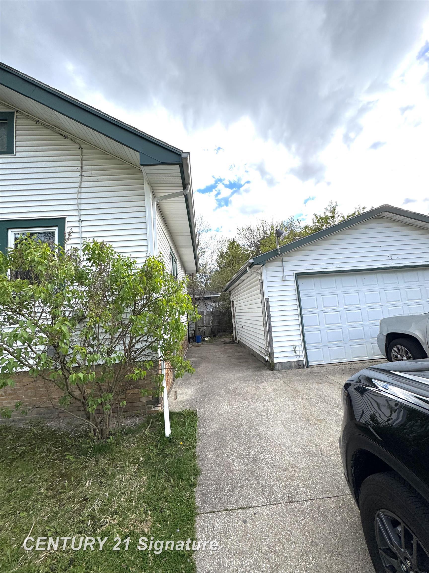 903 S Mason Street Property Photo 3