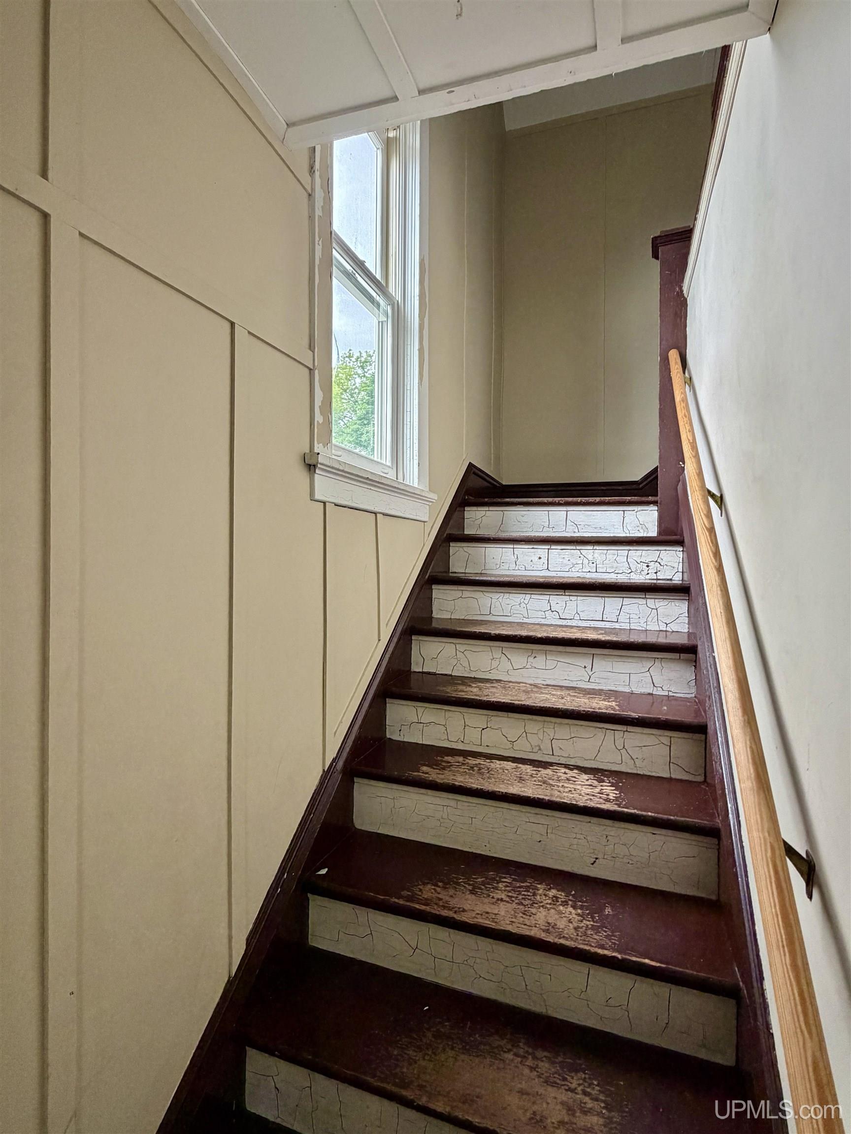 803 Elm Street Property Photo 13