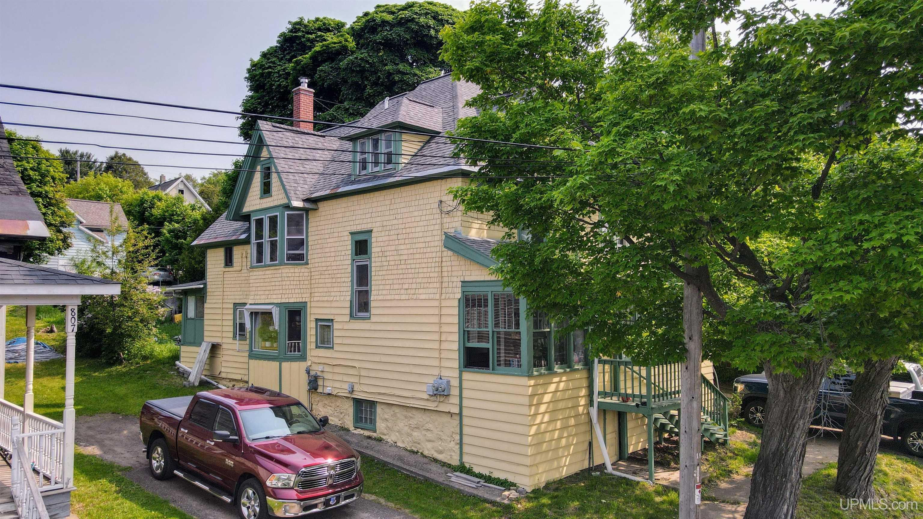 803 Elm Street Property Photo 42