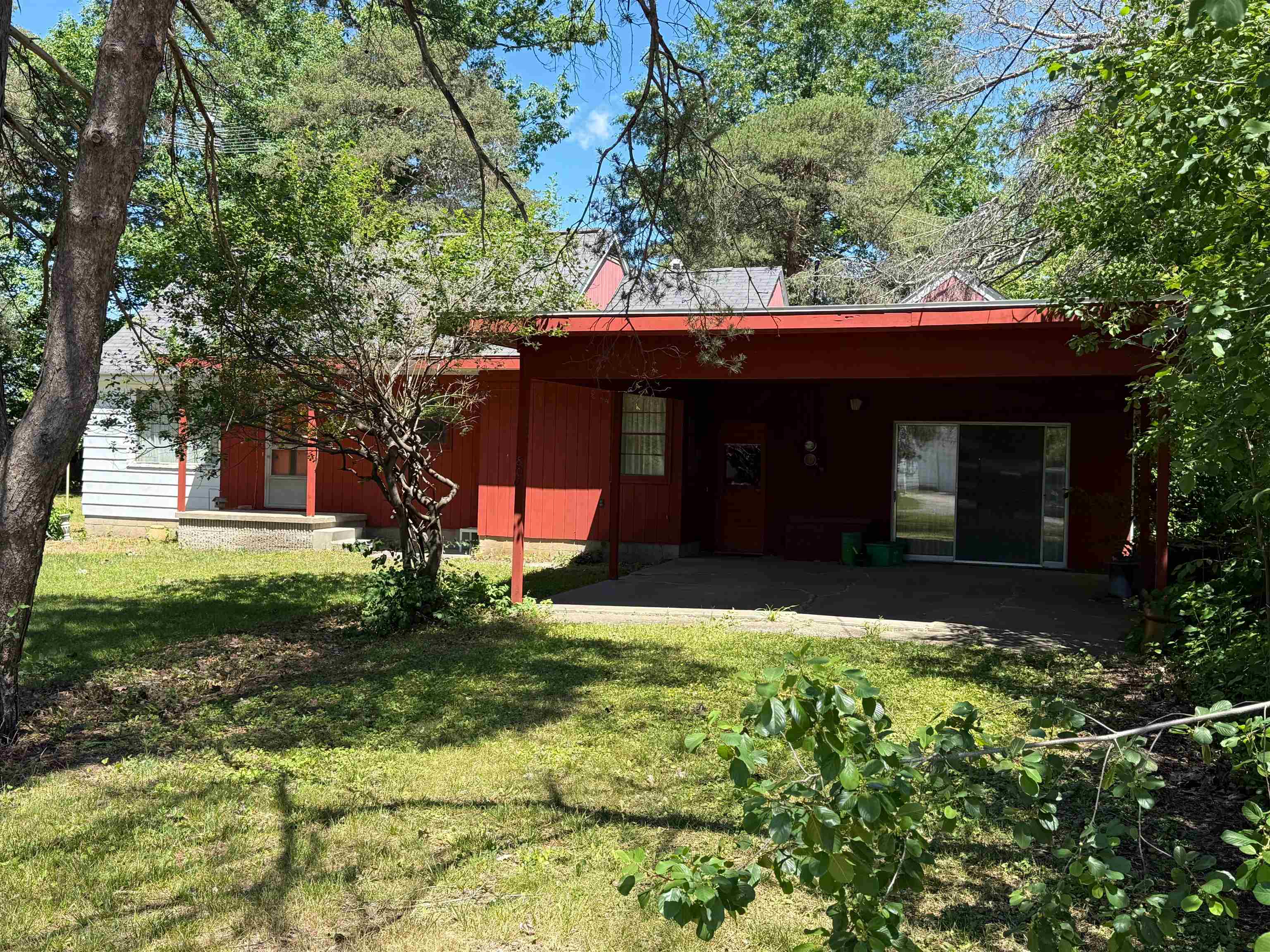 1800 W Shepherd Road Property Photo 1