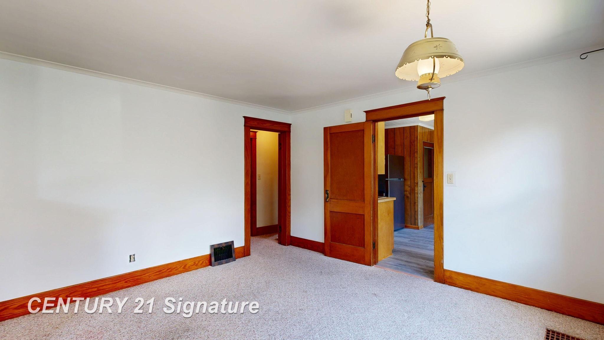 1548 Maine Street Property Photo 16