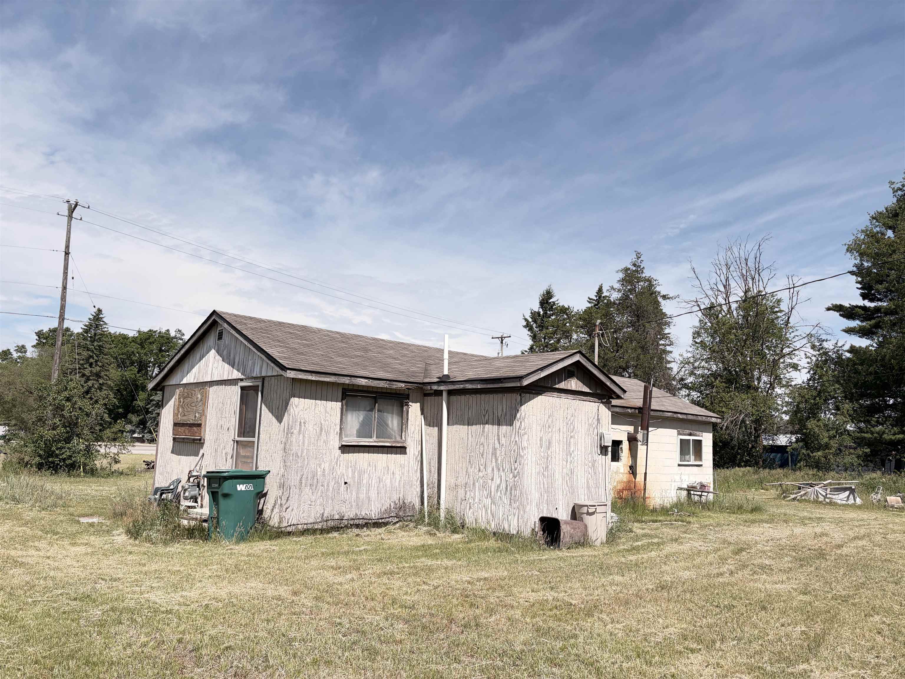 4792 N Clare Avenue Property Photo 1