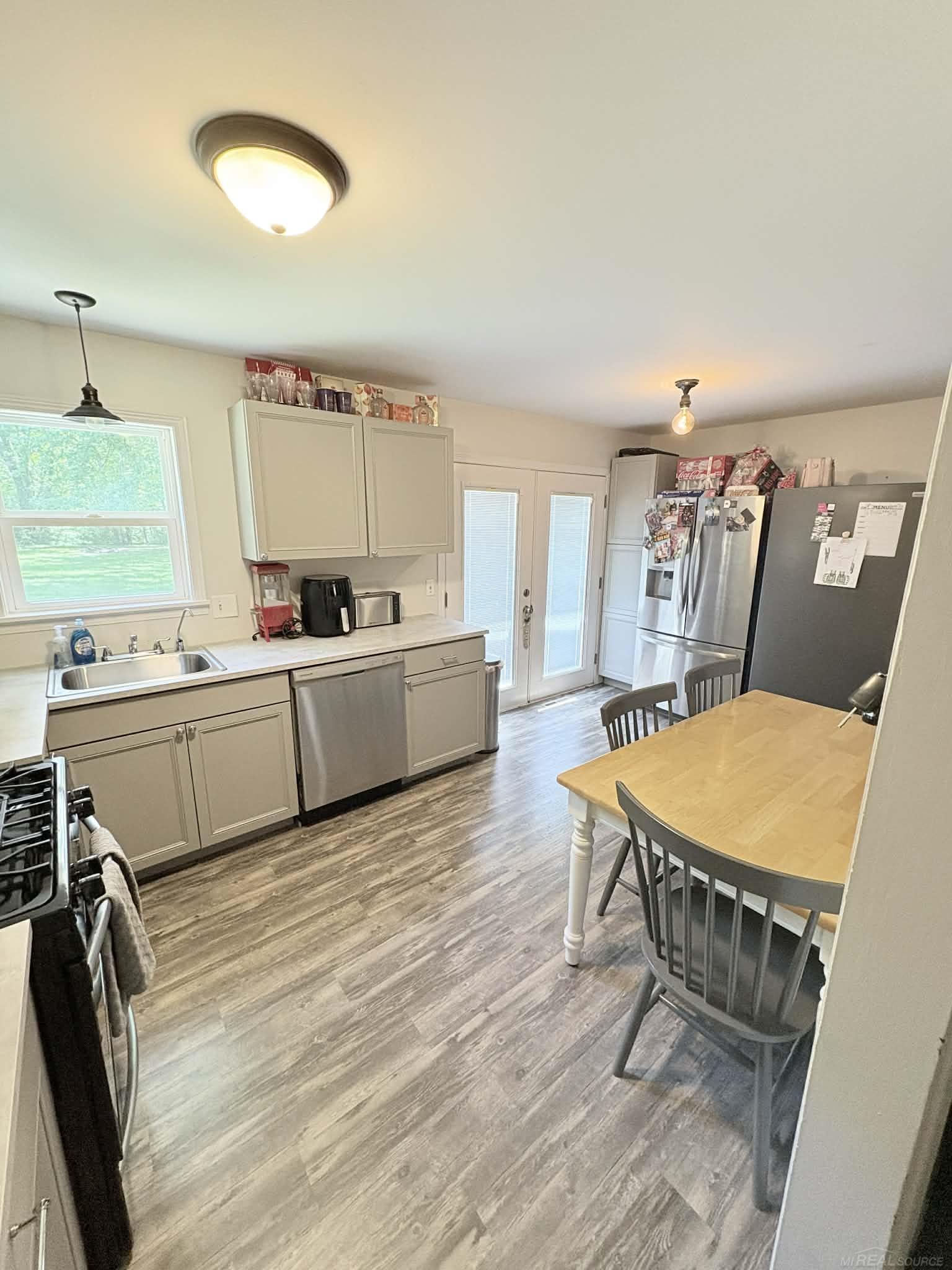8181 Bray Road Property Photo 15