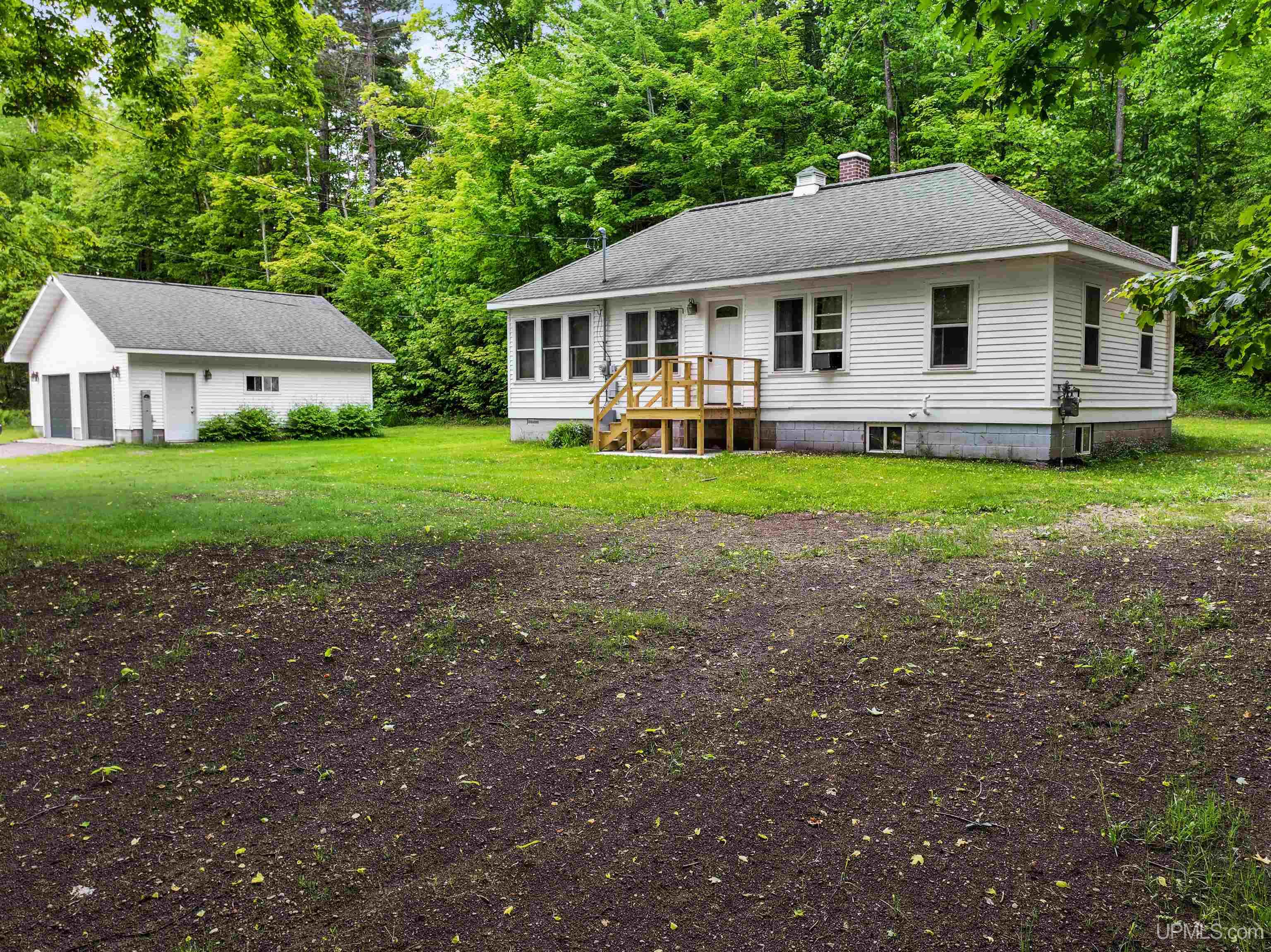 45725 Us 41 Highway Property Photo 1