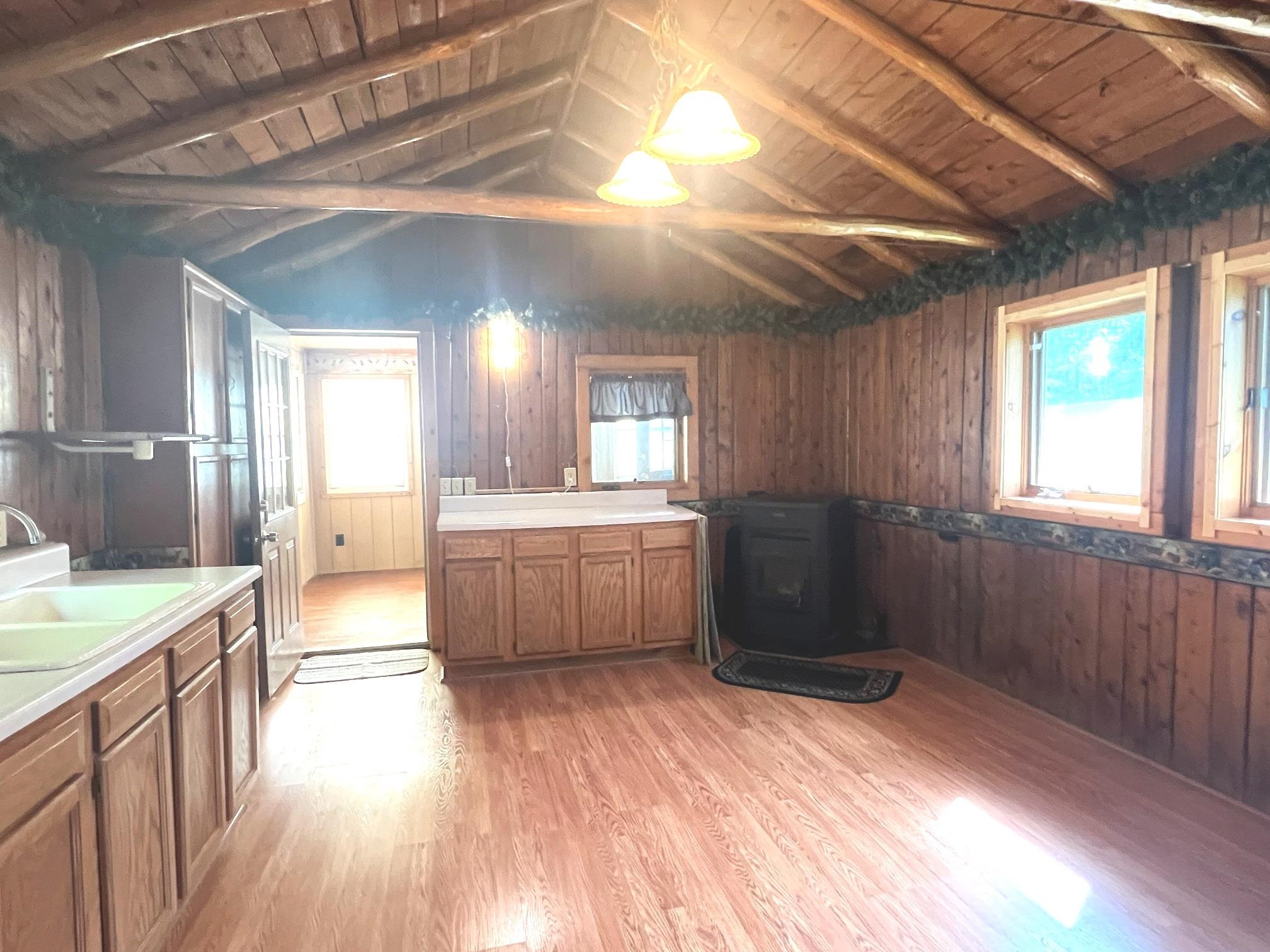 305 N Beverly Drive Property Photo 2