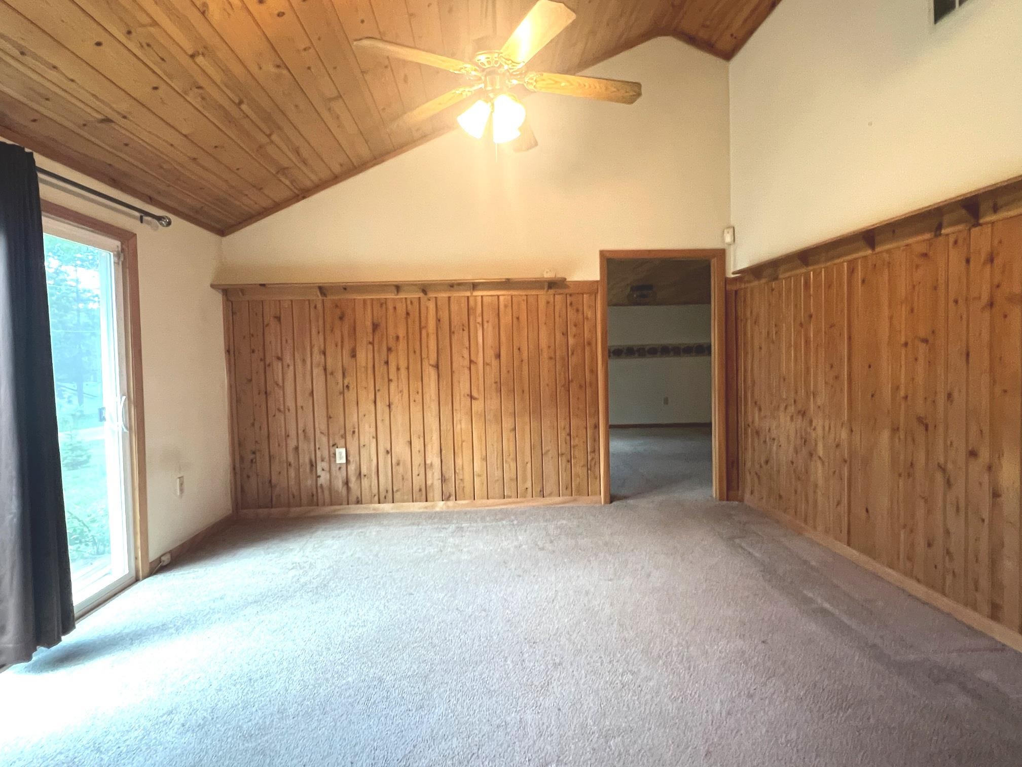 305 N Beverly Drive Property Photo 8