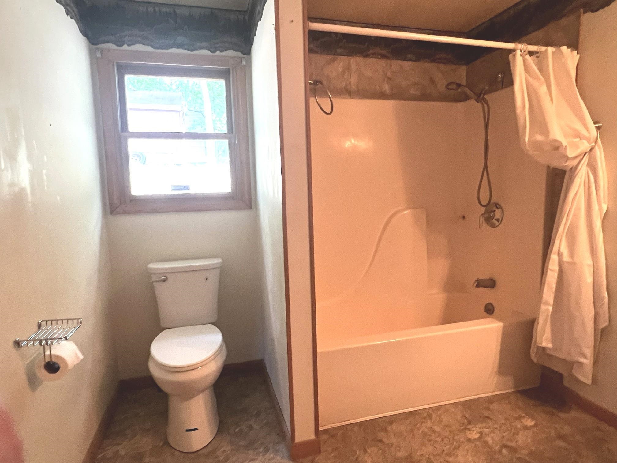 305 N Beverly Drive Property Photo 16