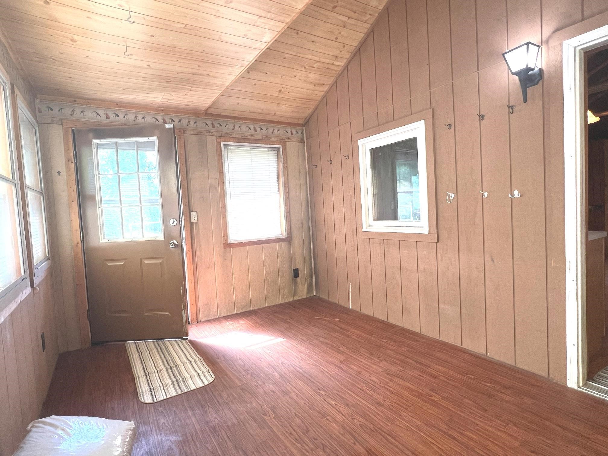 305 N Beverly Drive Property Photo 17