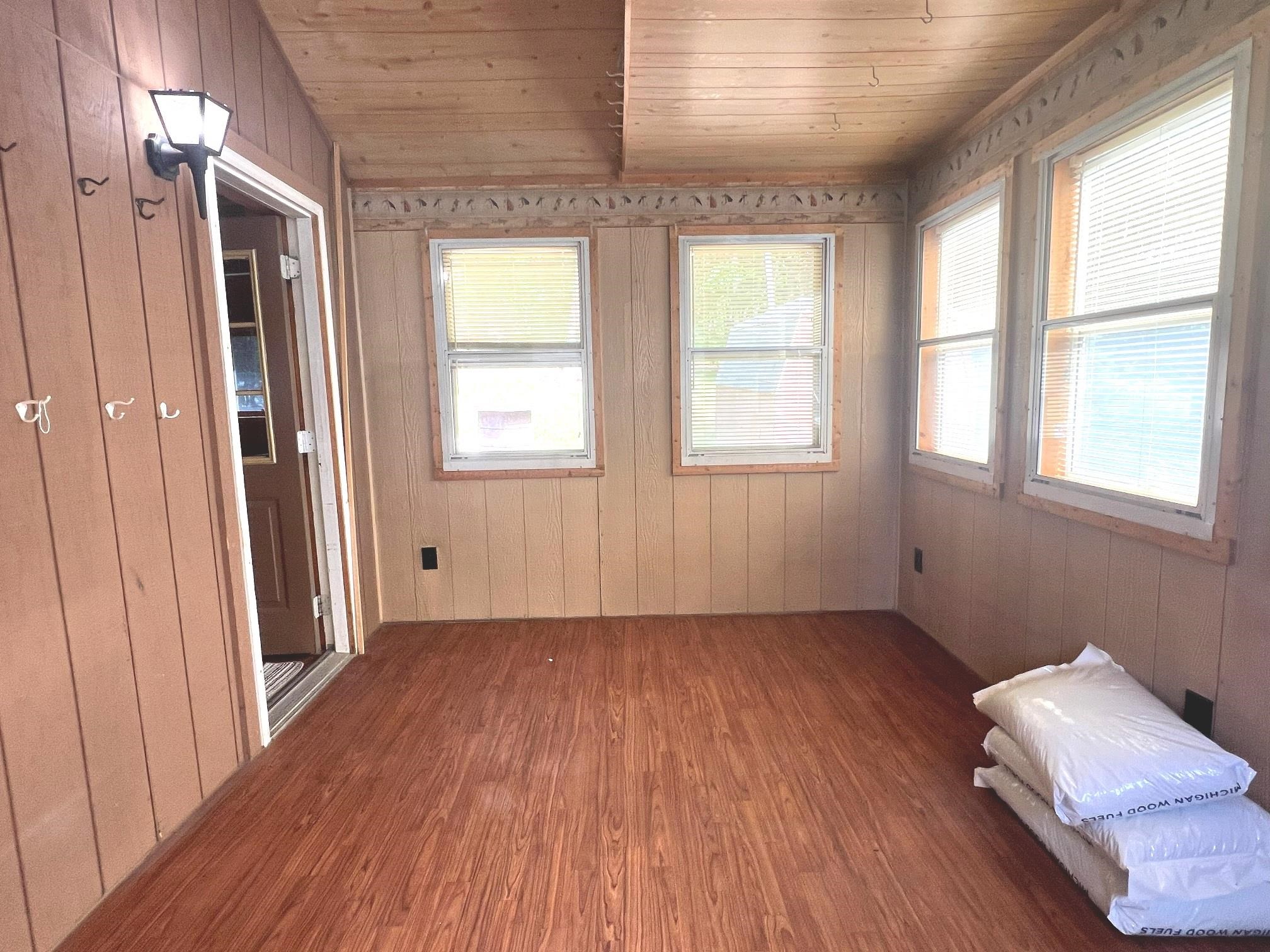 305 N Beverly Drive Property Photo 18