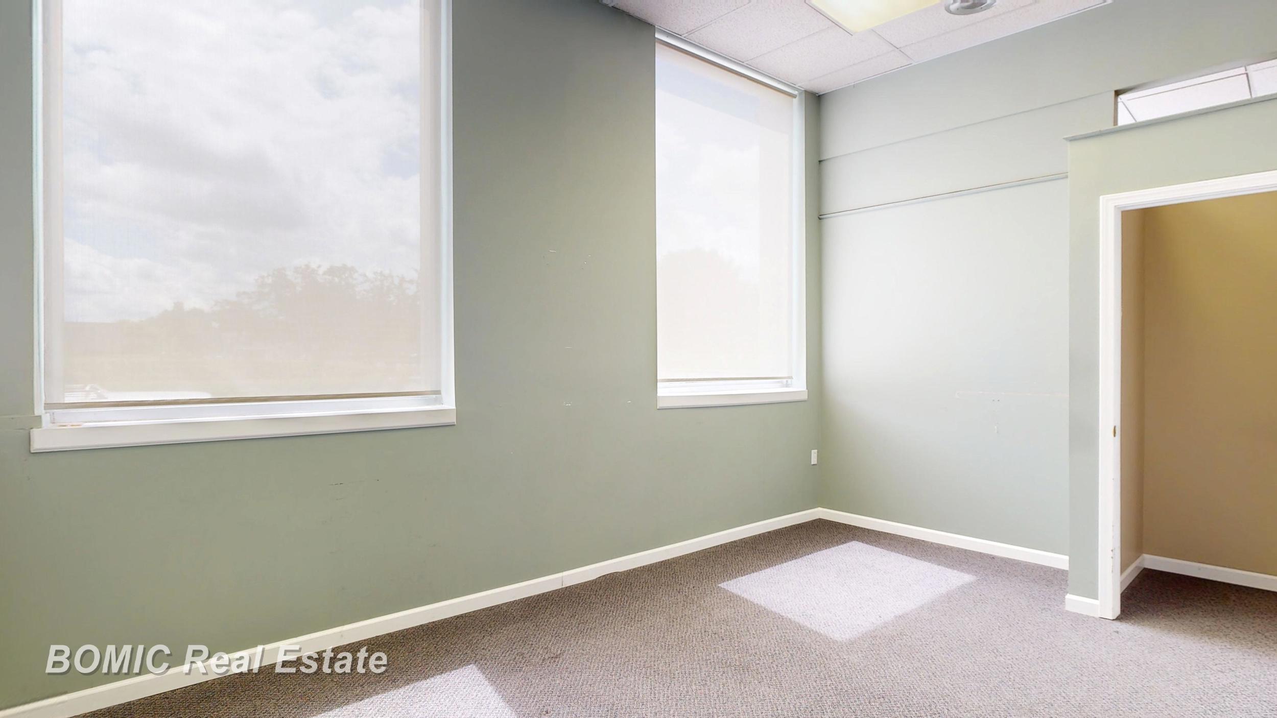 195 E Huron Avenue Property Photo 16
