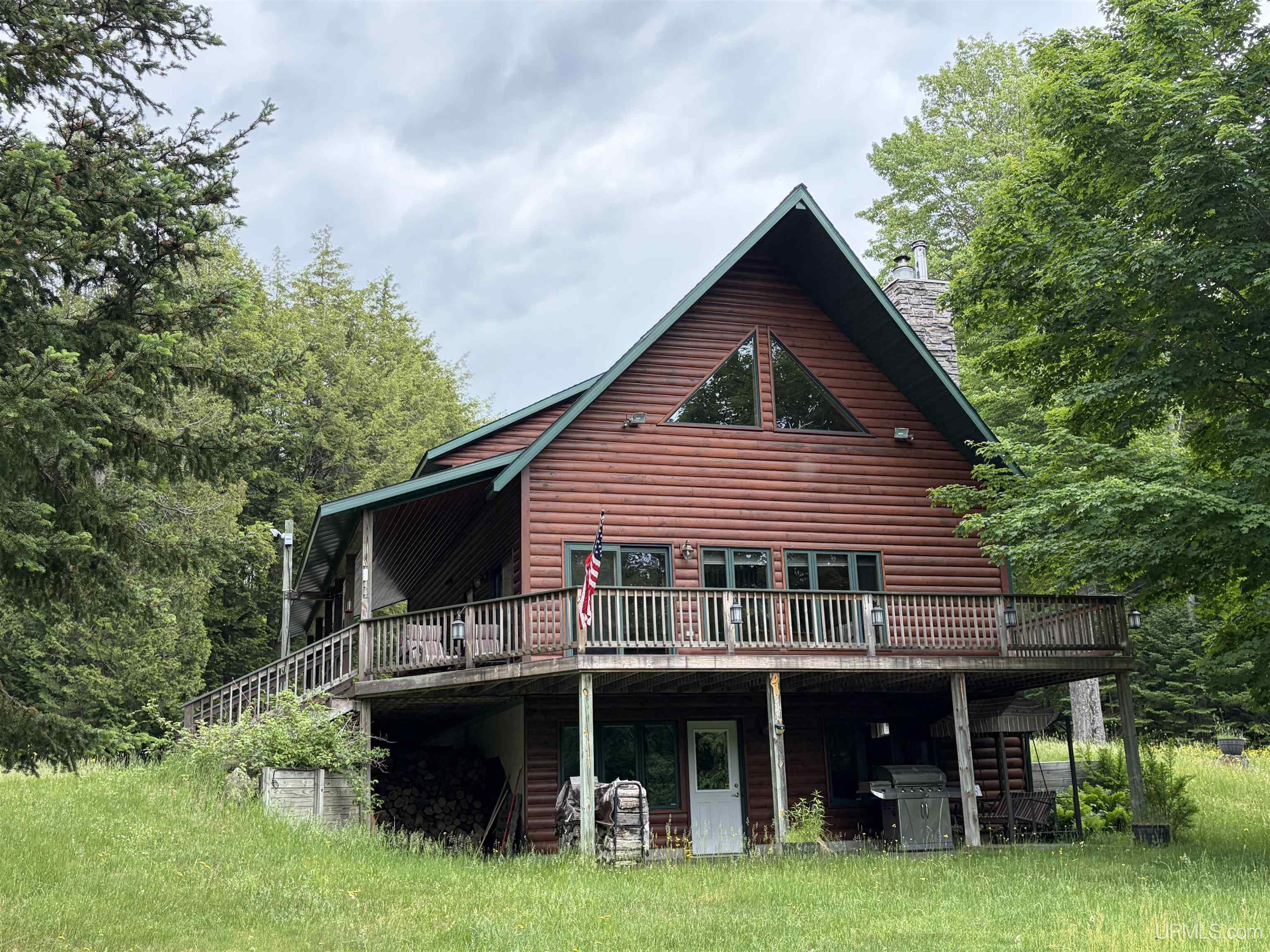 5109 N River Road Property Photo 1