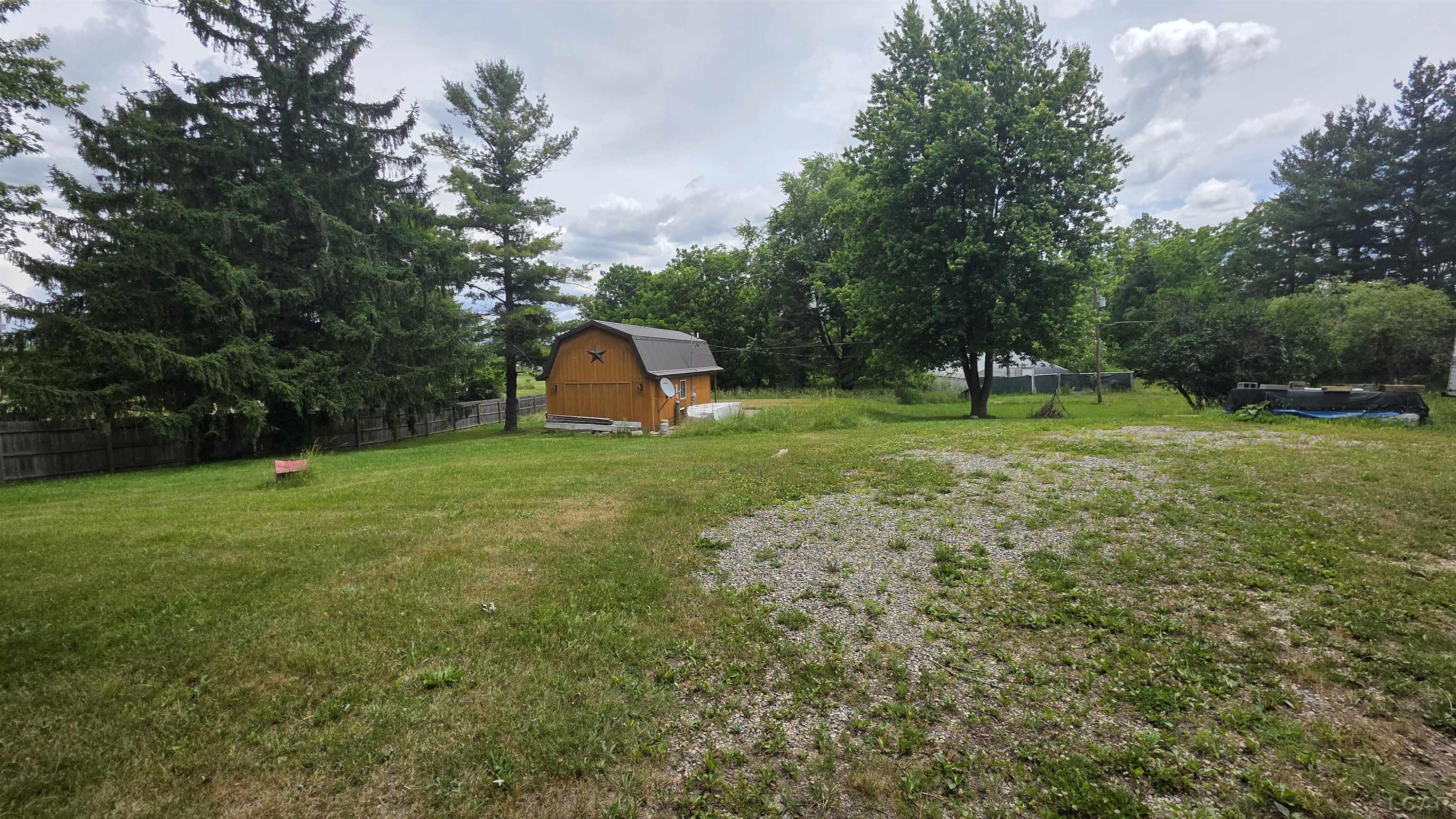 6591 S Tripp Road Property Photo 5