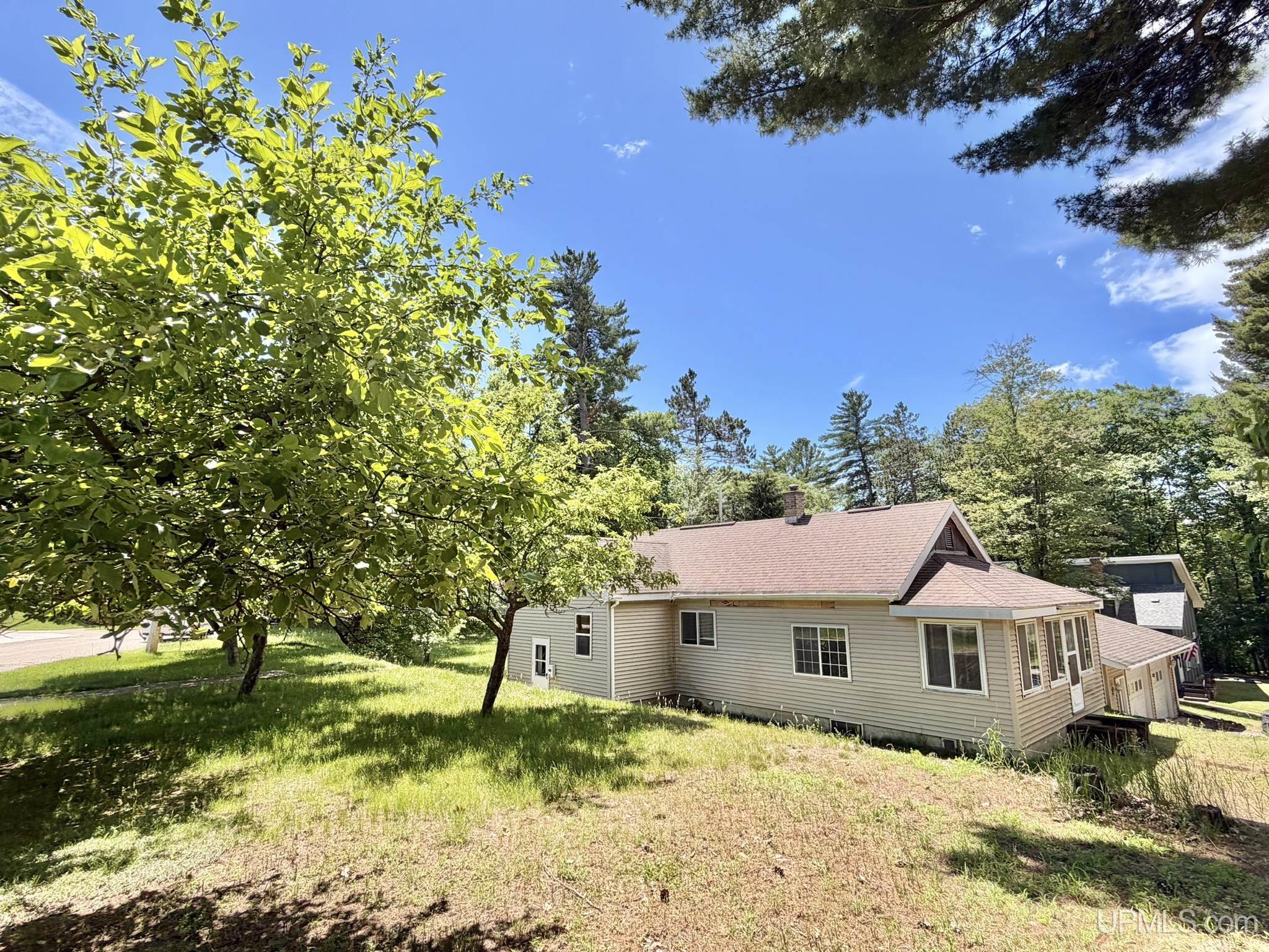 829 Edsel Street Property Photo 1