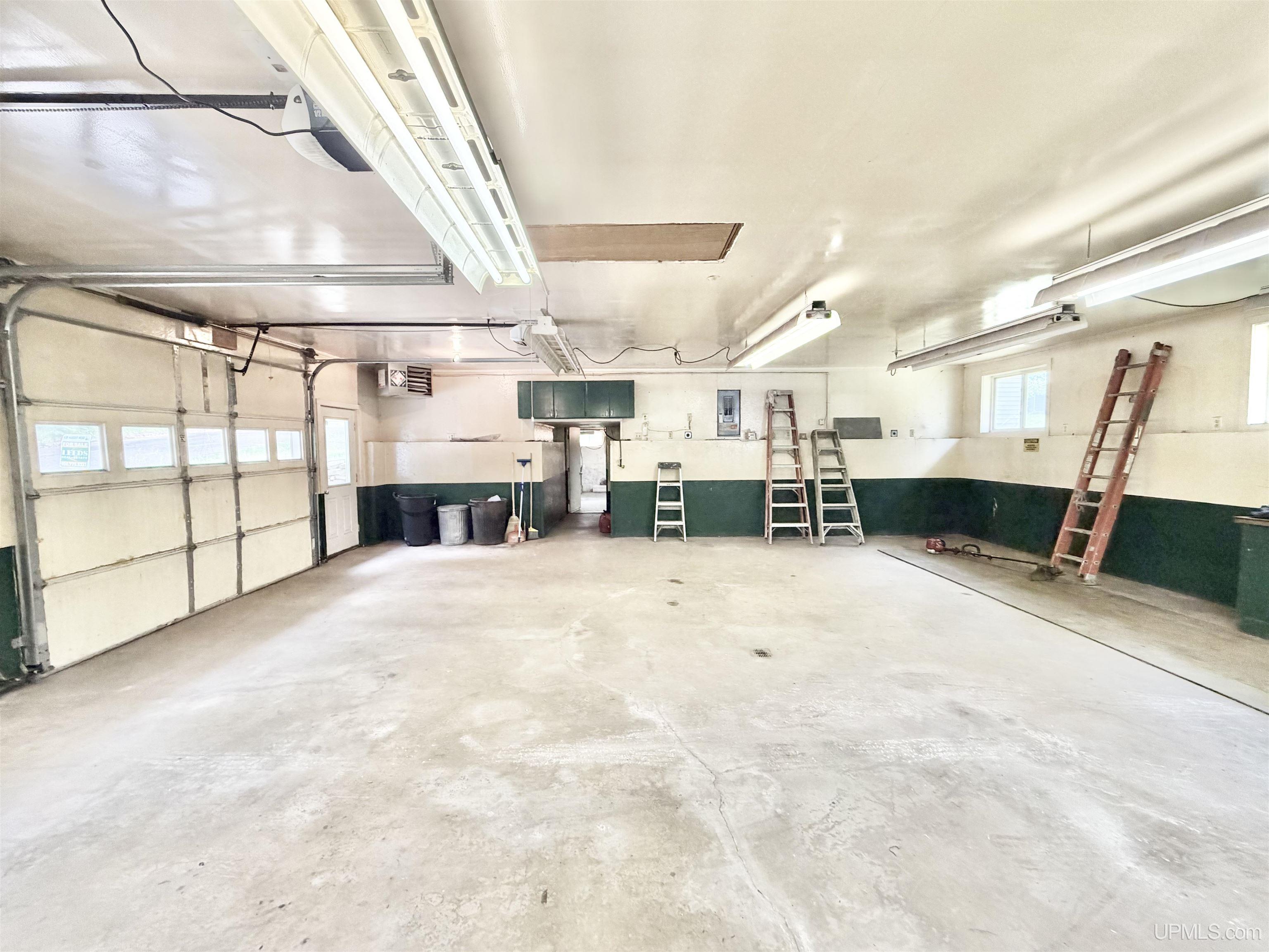 829 Edsel Street Property Photo 16