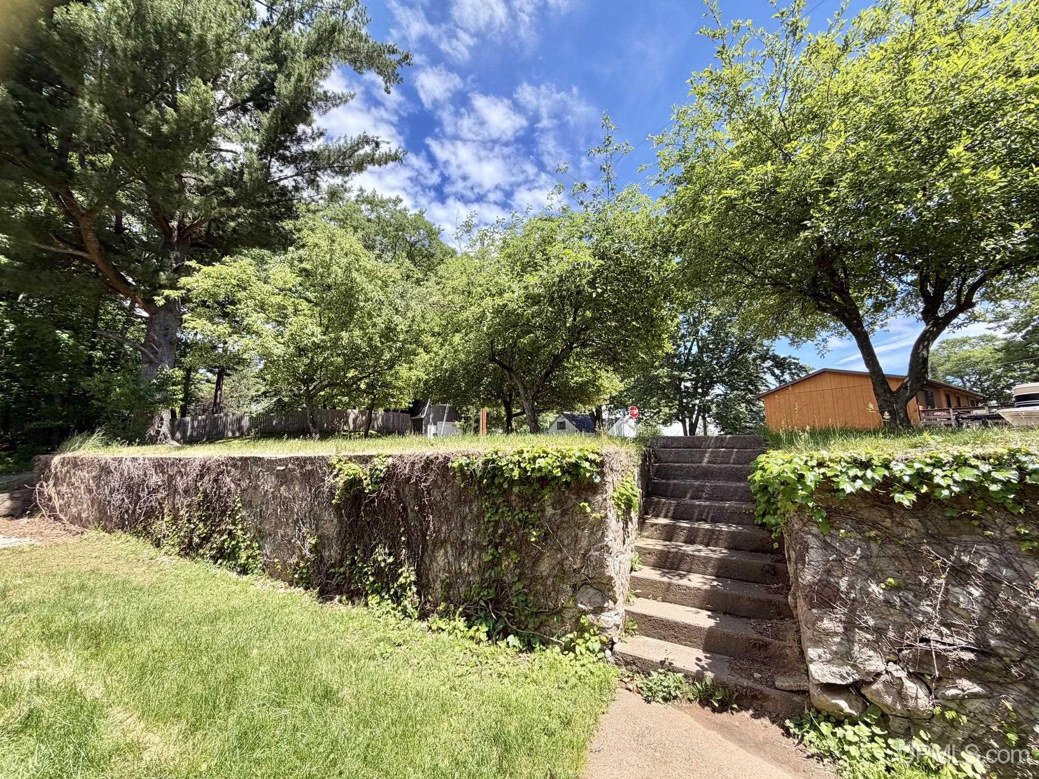 829 Edsel Street Property Photo 19