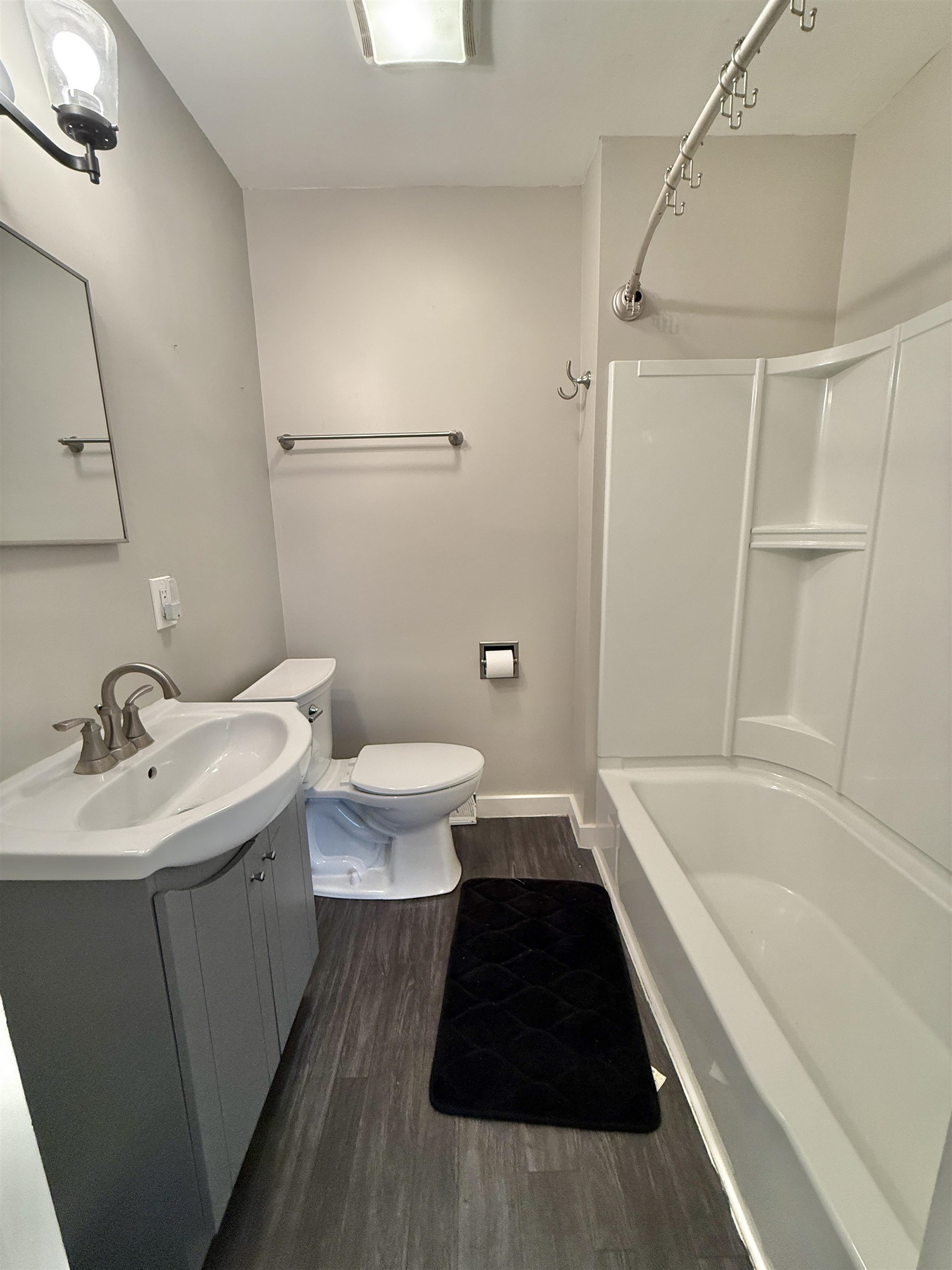 108 S Monroe Street Property Photo 11
