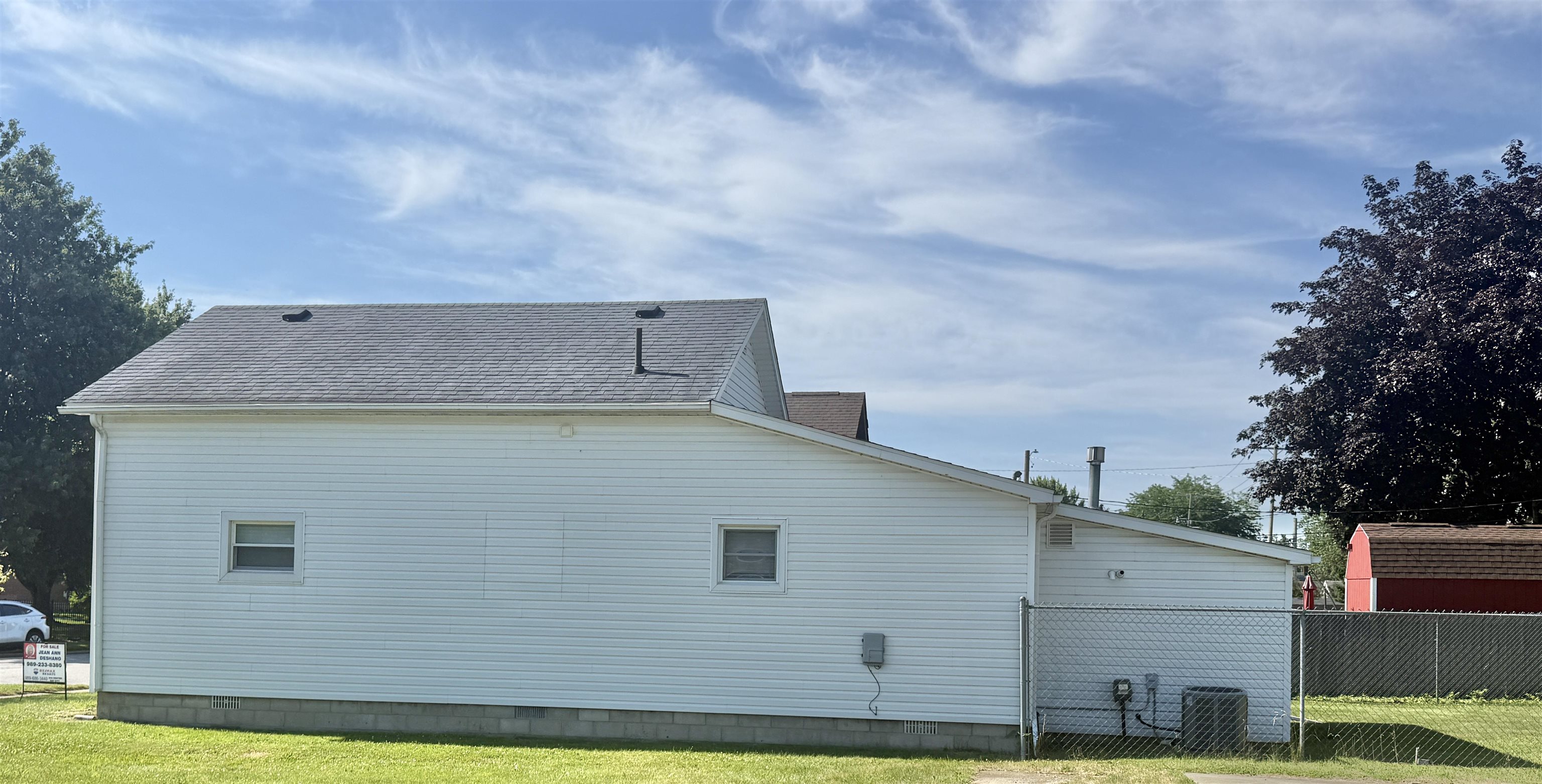 108 S Monroe Street Property Photo 24