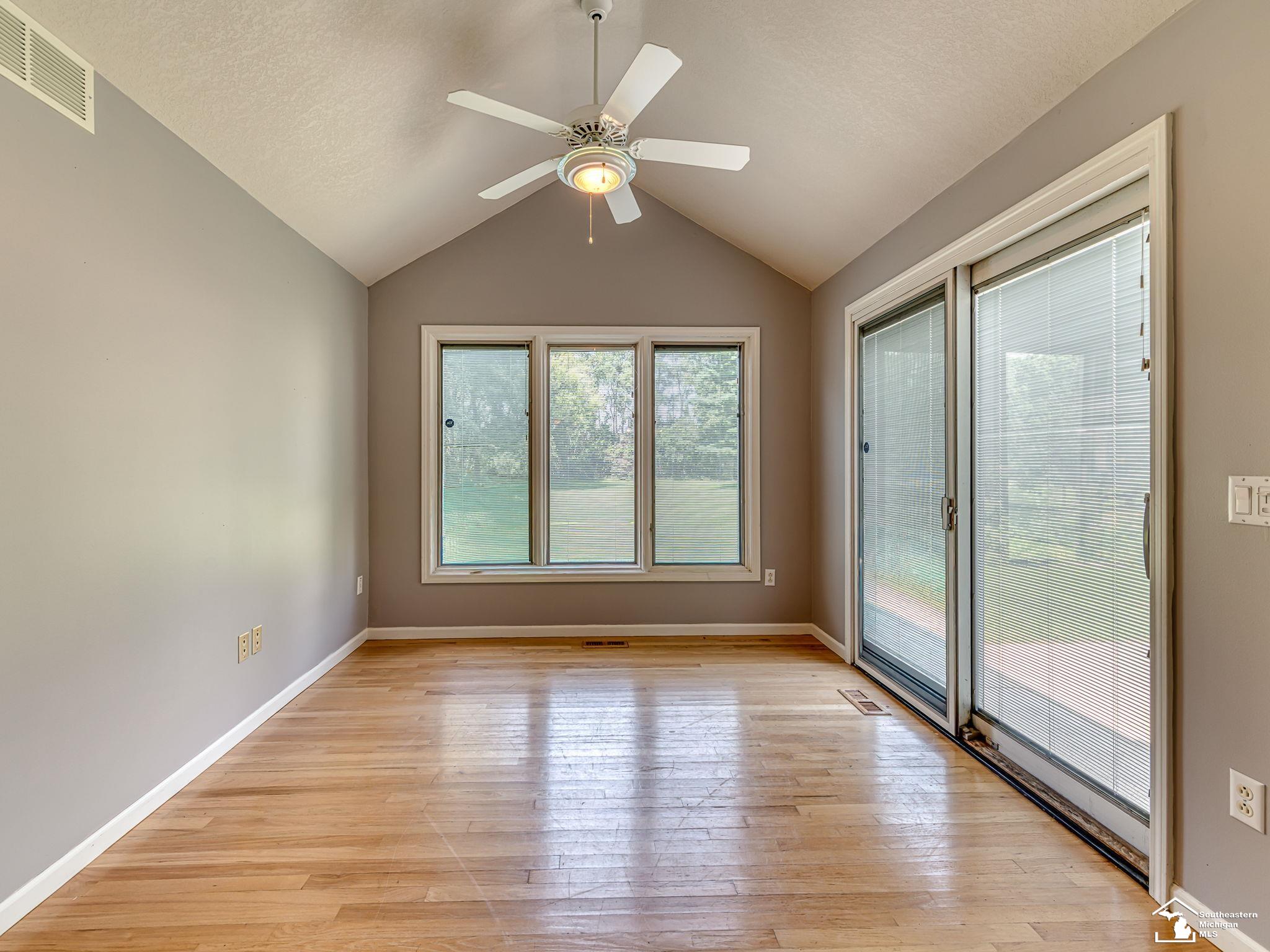 1626 Spruce Court Property Photo 7