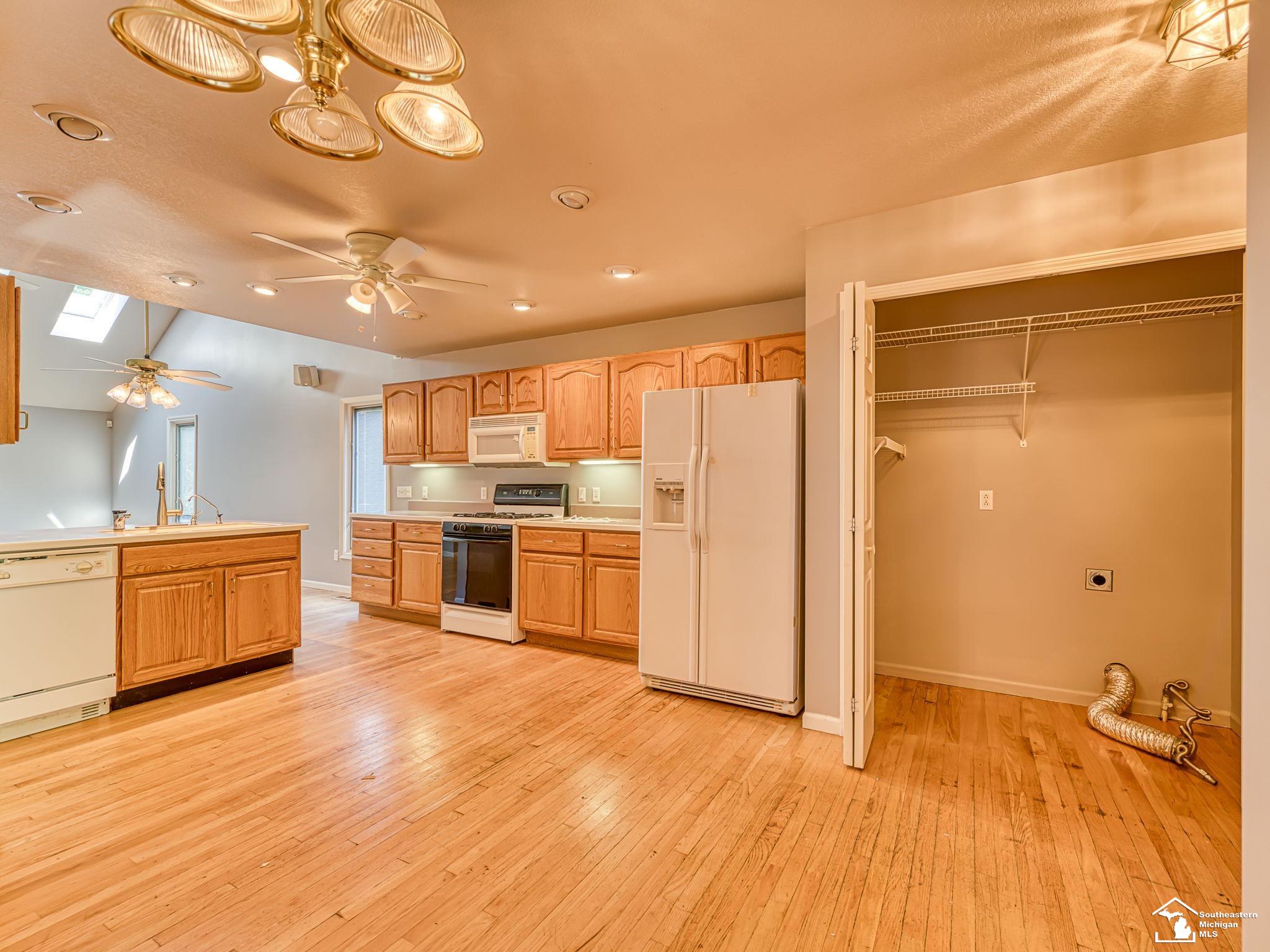 1626 Spruce Court Property Photo 11