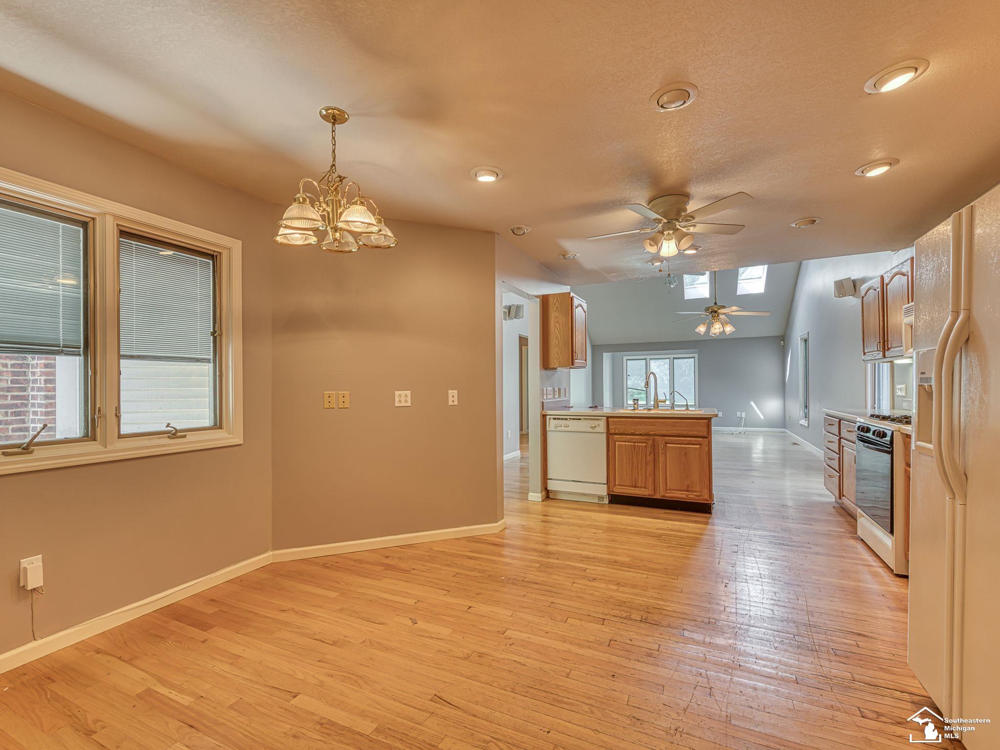 1626 Spruce Court Property Photo 12
