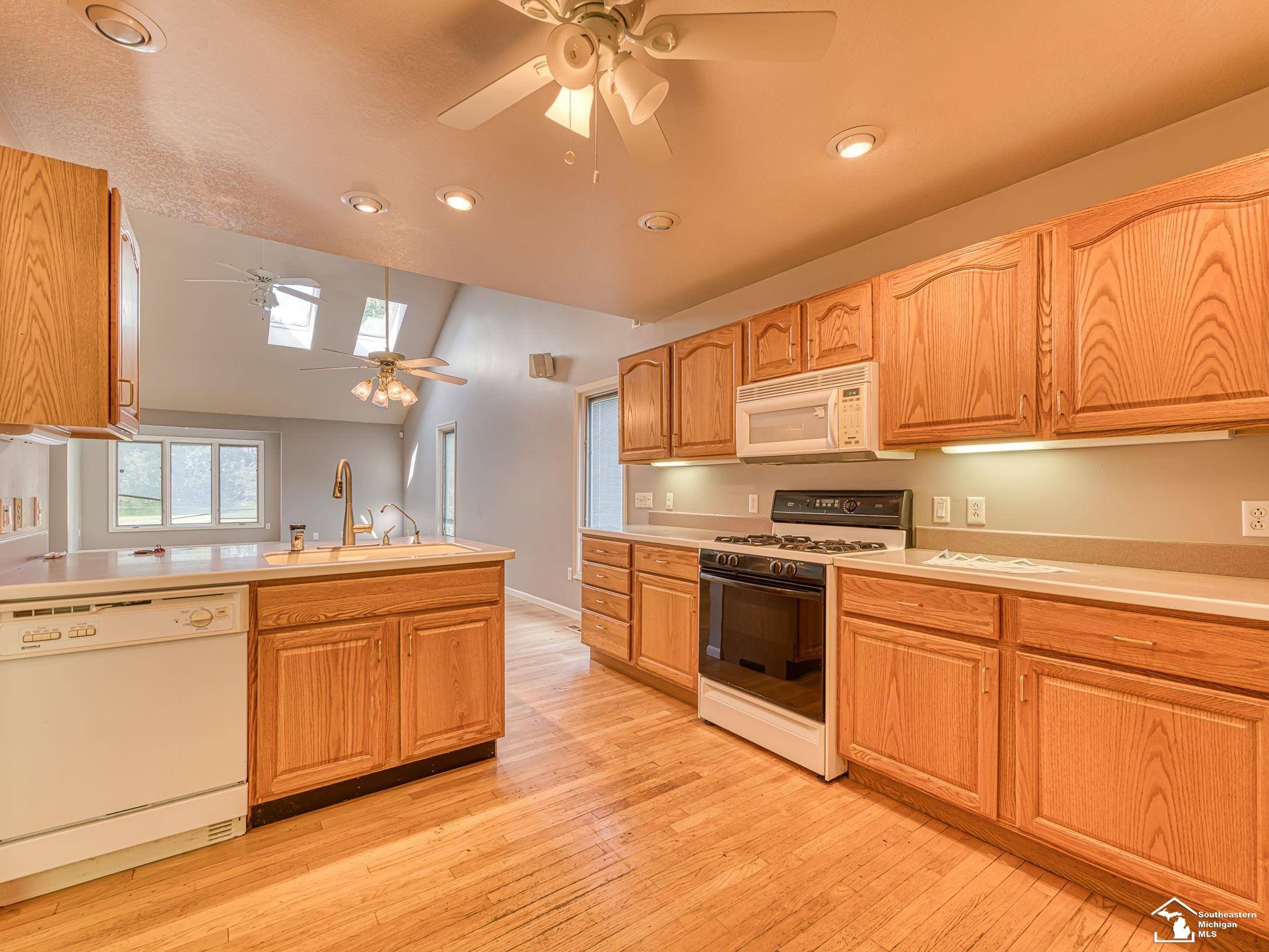 1626 Spruce Court Property Photo 13