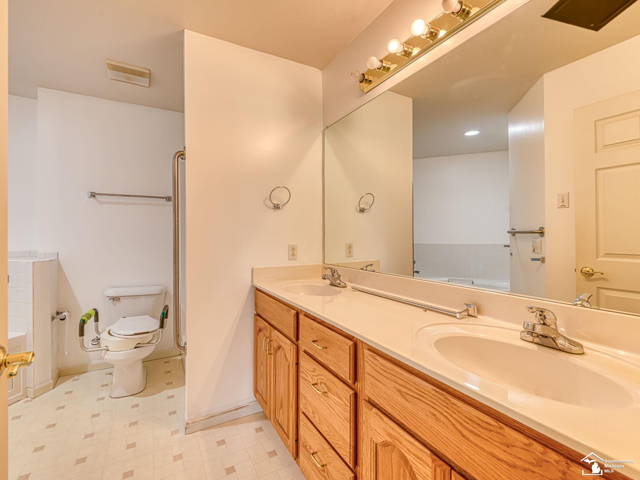 1626 Spruce Court Property Photo 19