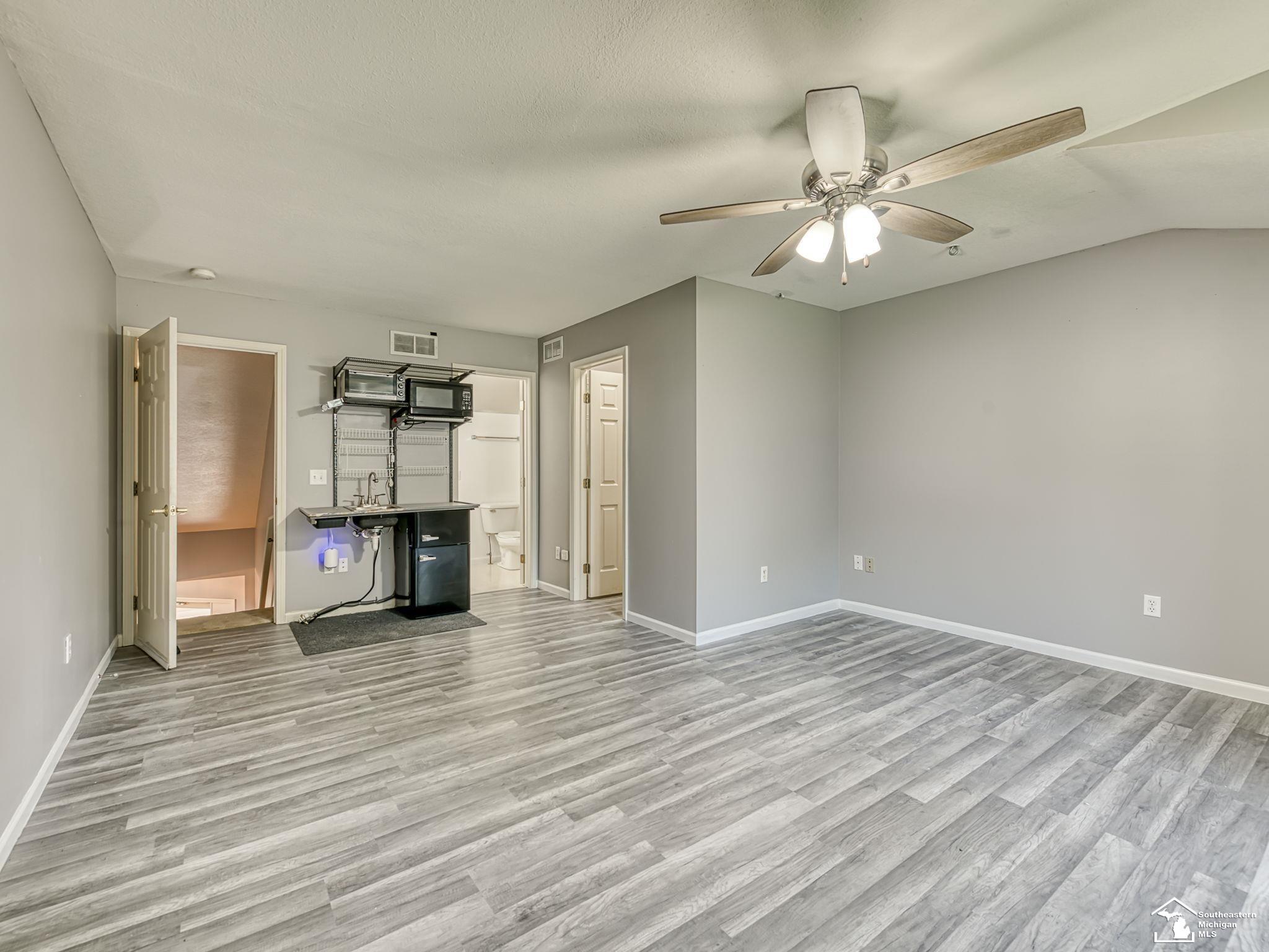 1626 Spruce Court Property Photo 25