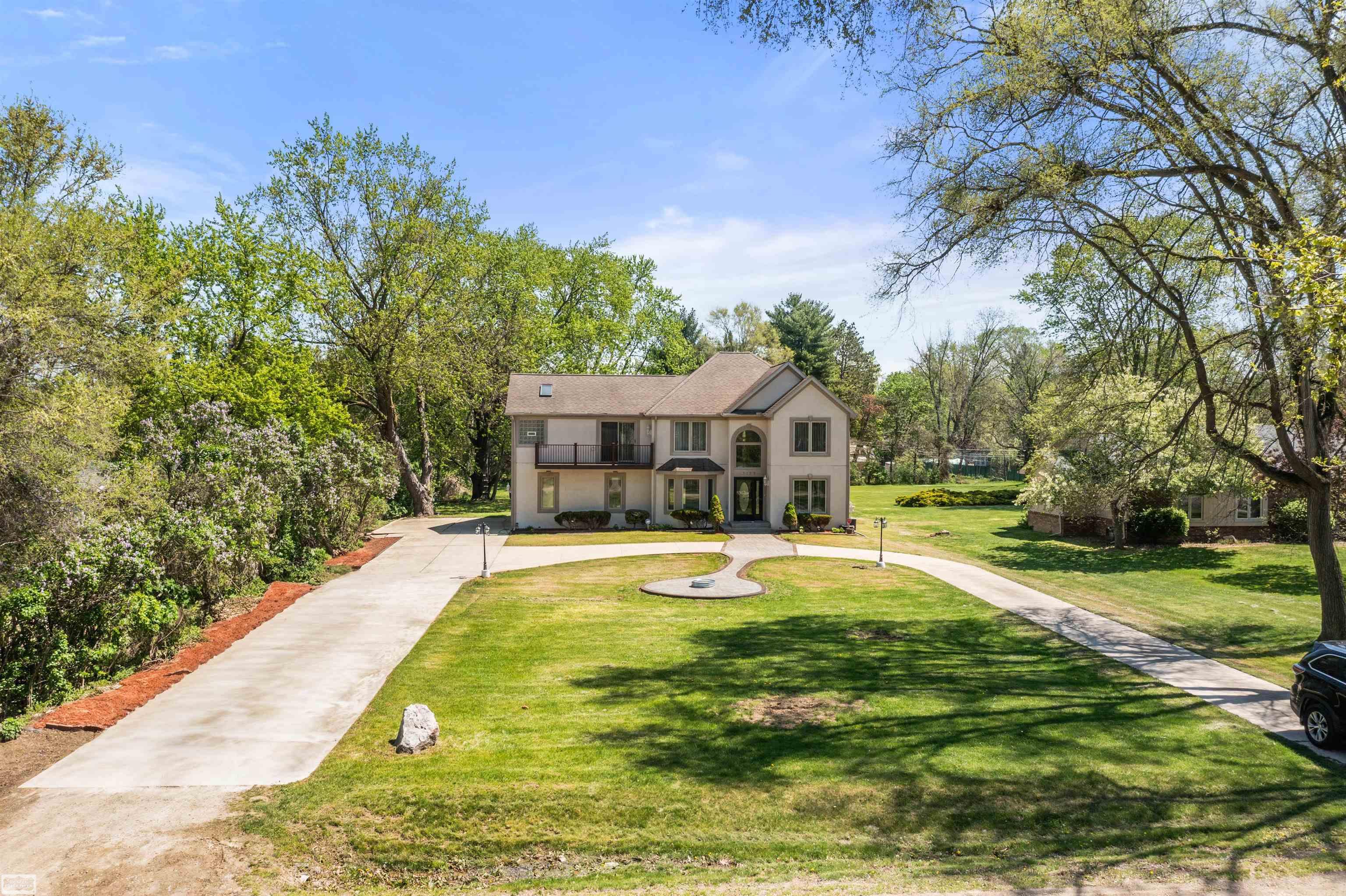 3129 Bendelow Road Property Photo 2