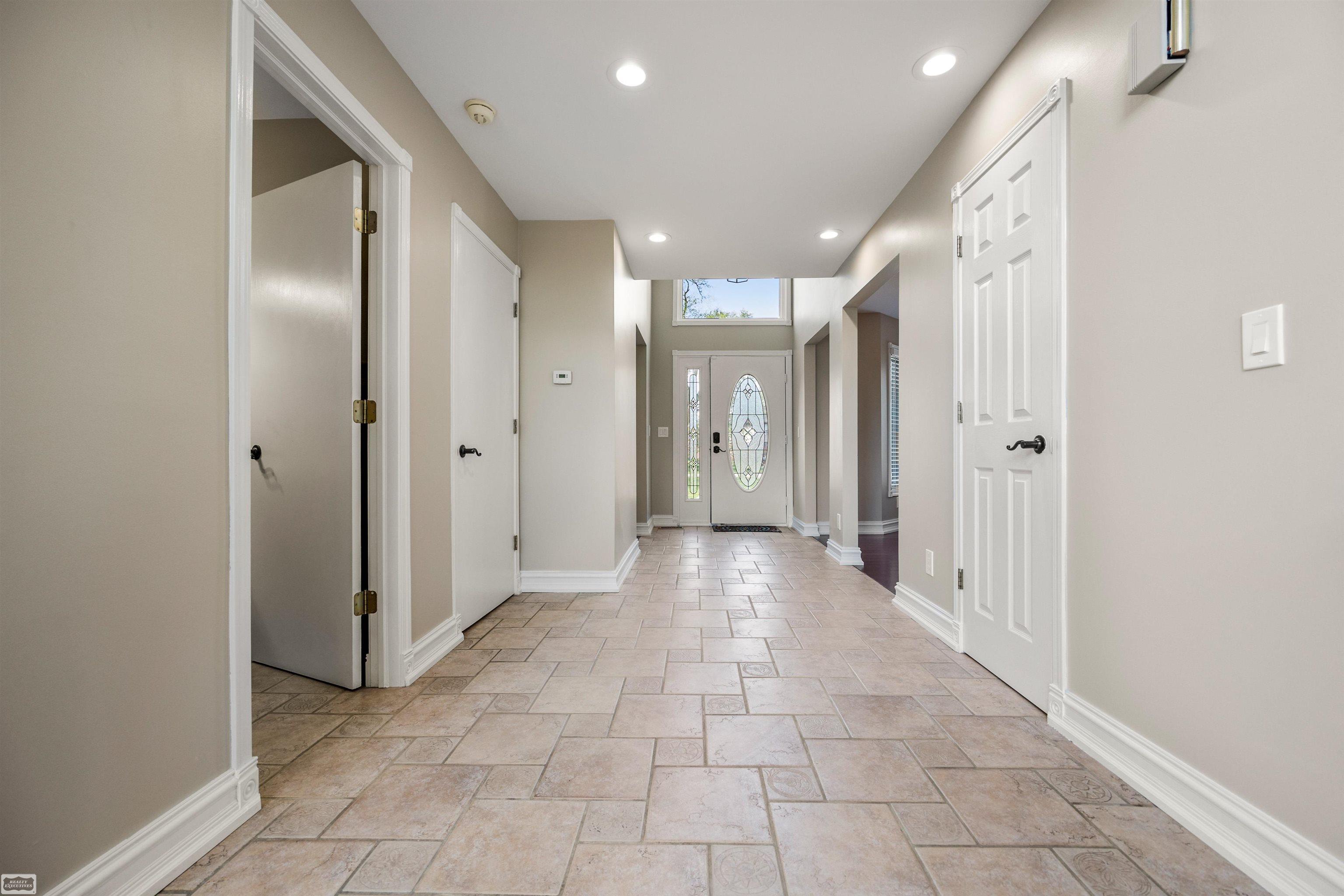 3129 Bendelow Road Property Photo 14