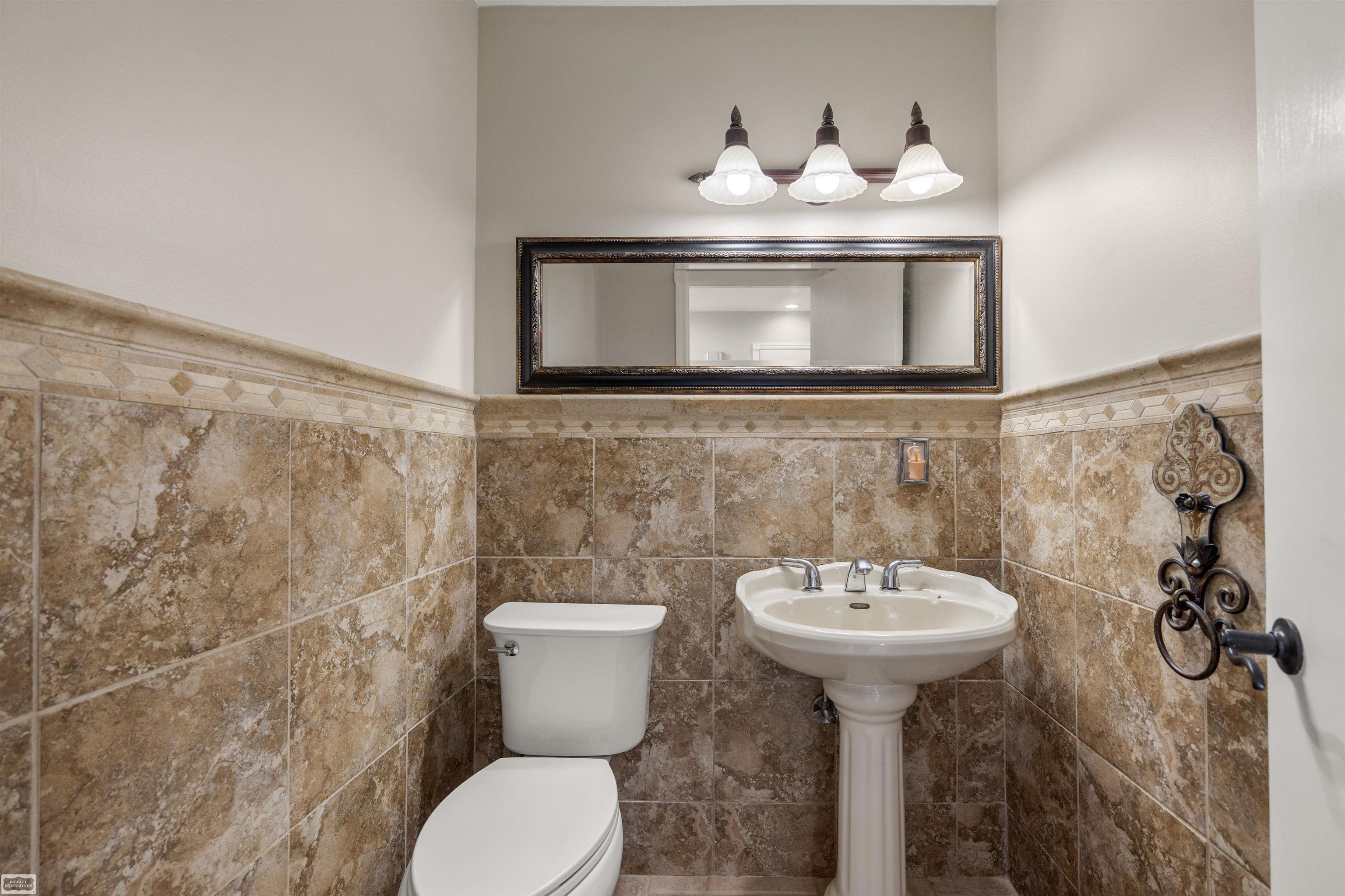 3129 Bendelow Road Property Photo 16